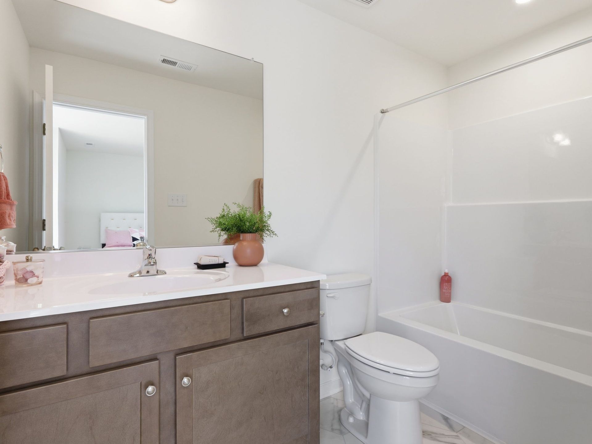 017 HHHunt Homes Amherst Second Primary Bath
