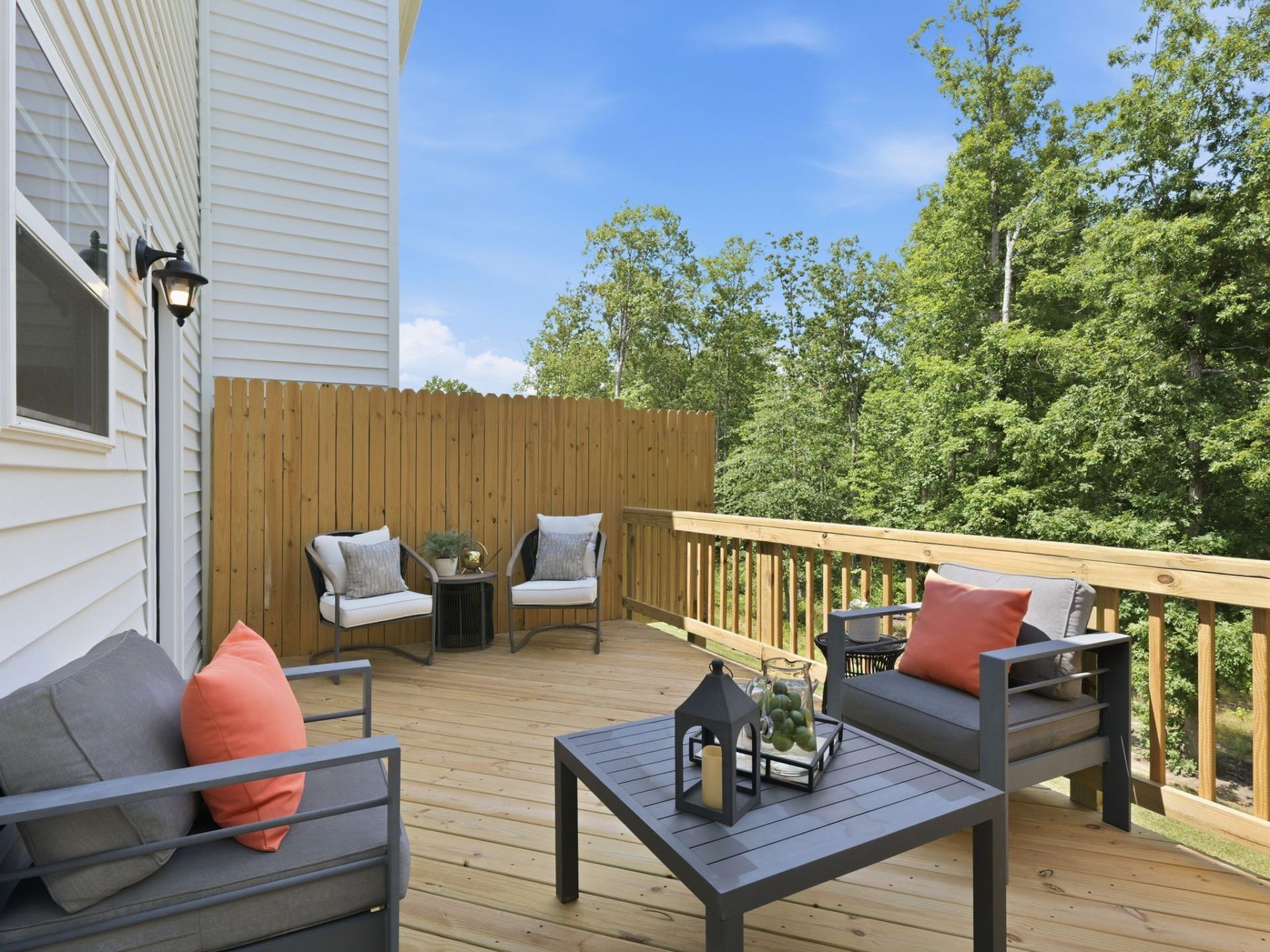 019 HHHunt Homes Amherst Deck