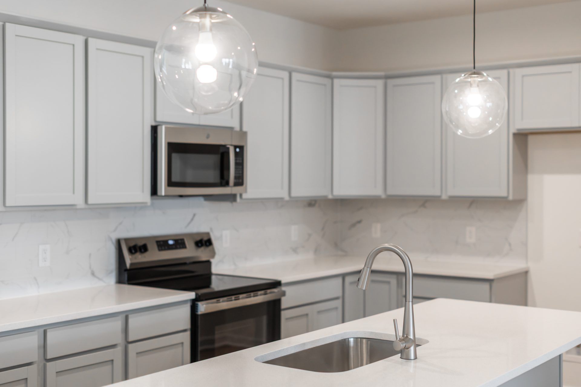 008 HHHunt Homes Kent Kitchen