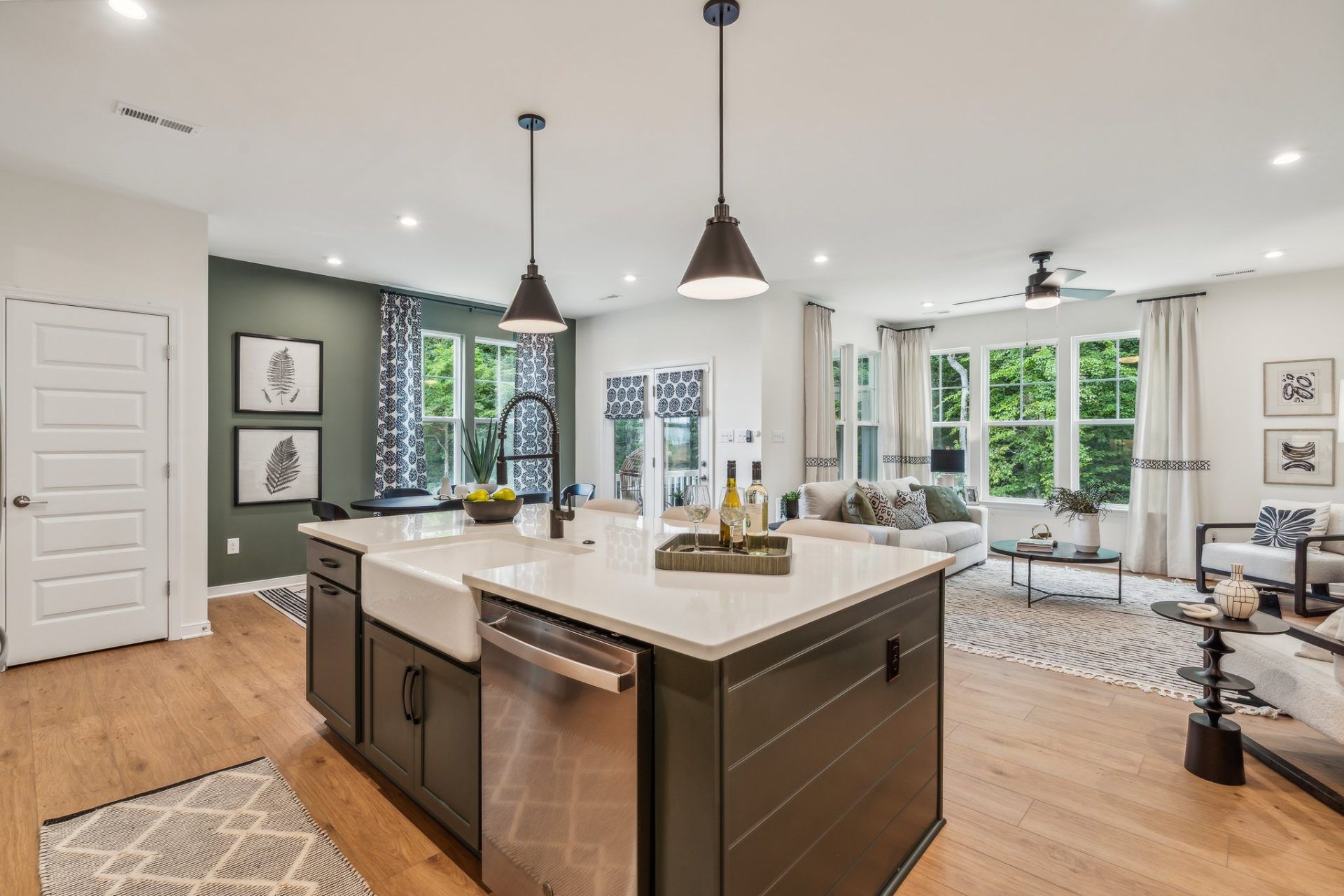 08 Open Concept