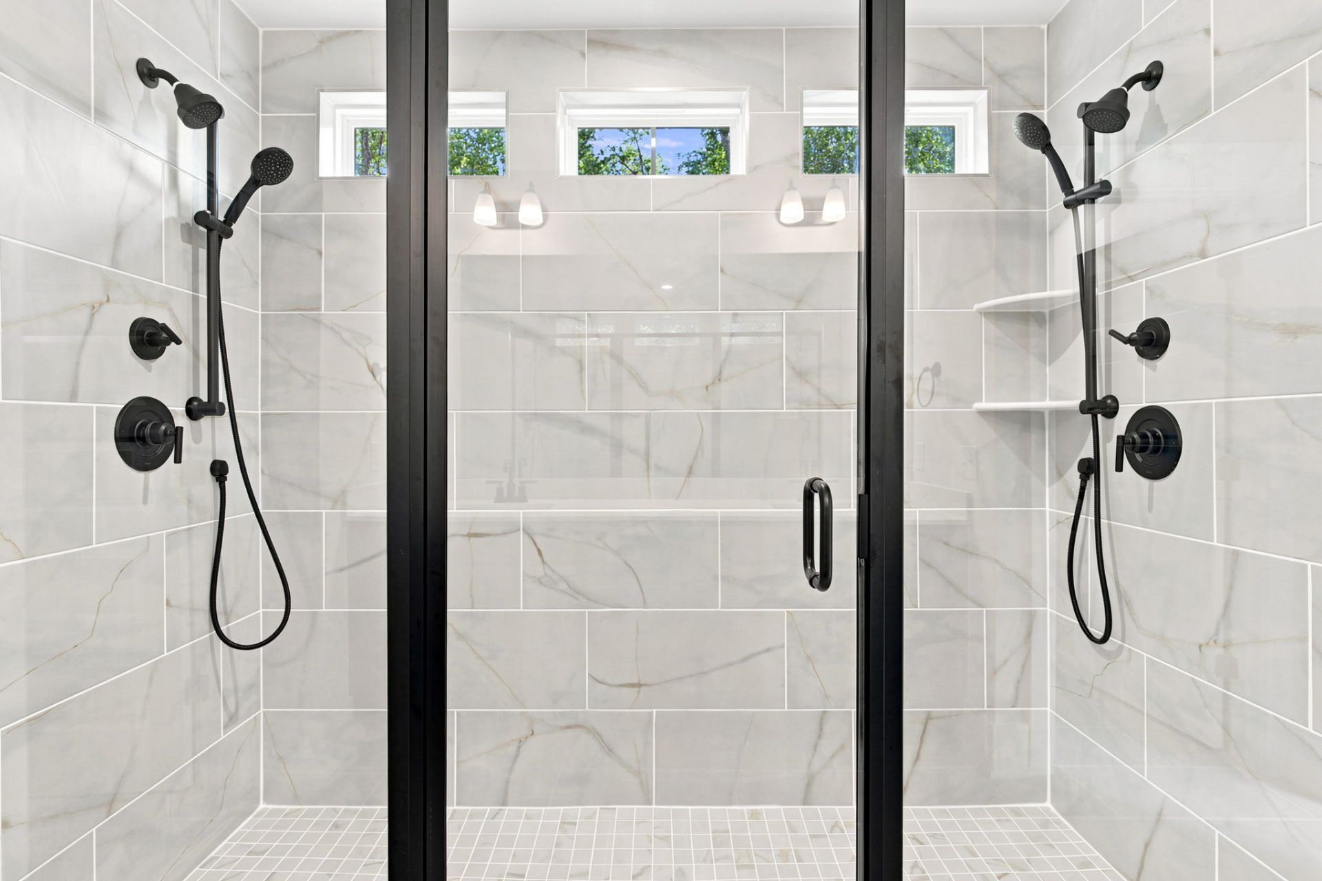 026 HHHunt Homes Grayson Primary Shower Detail