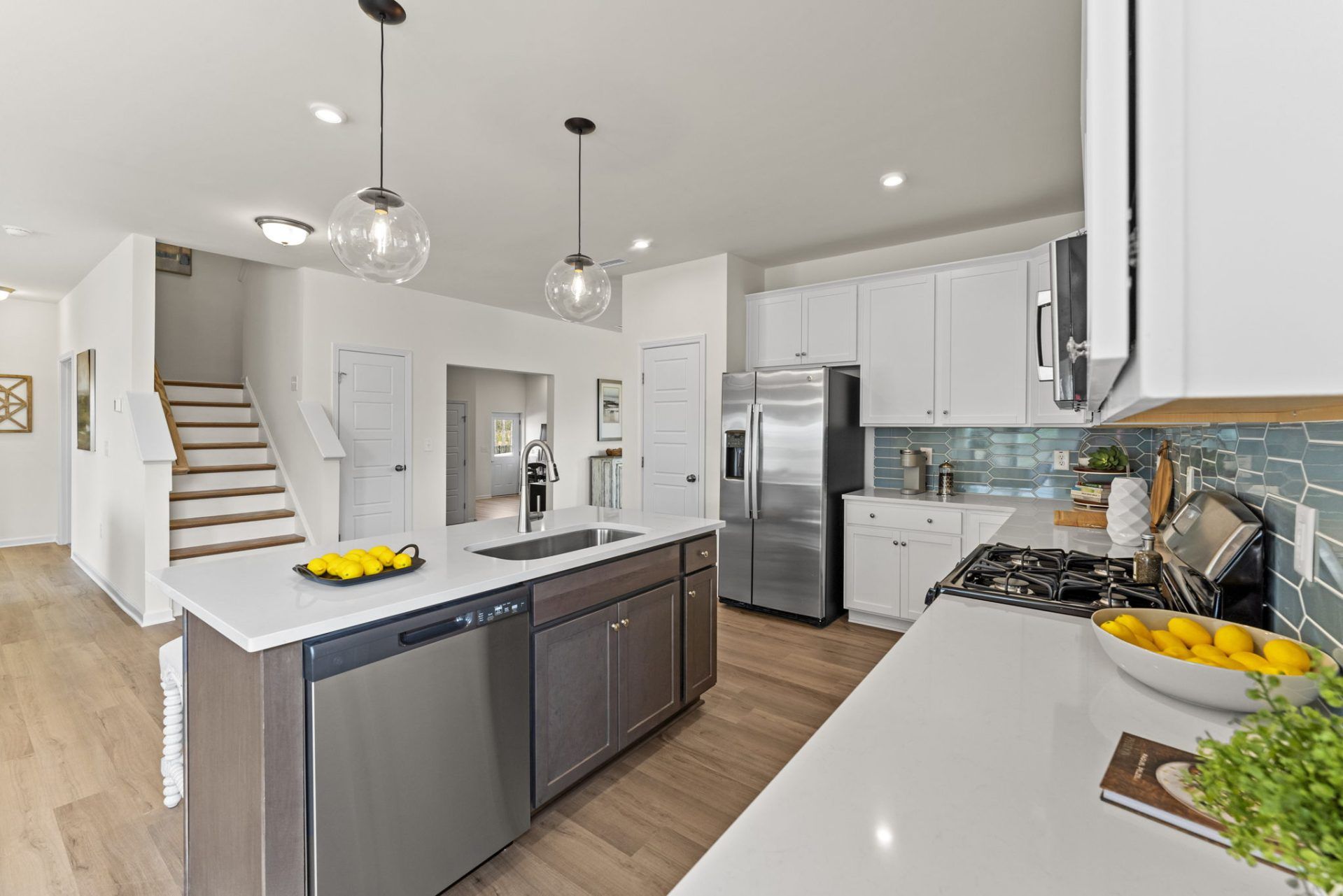 8-Kitchen HHHunt Homes