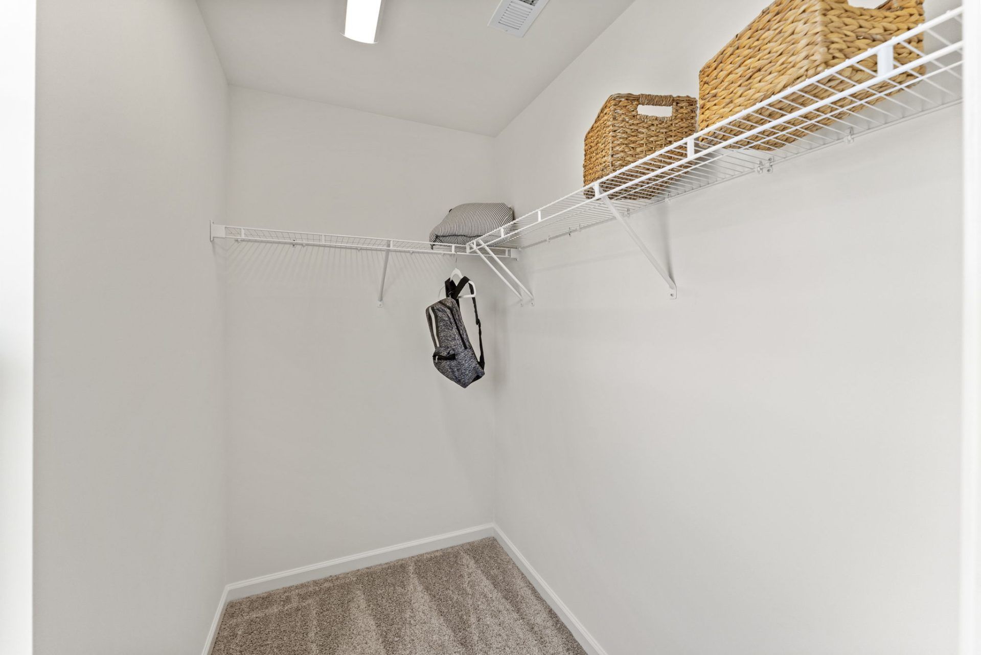 36-Closet HHHunt Homes