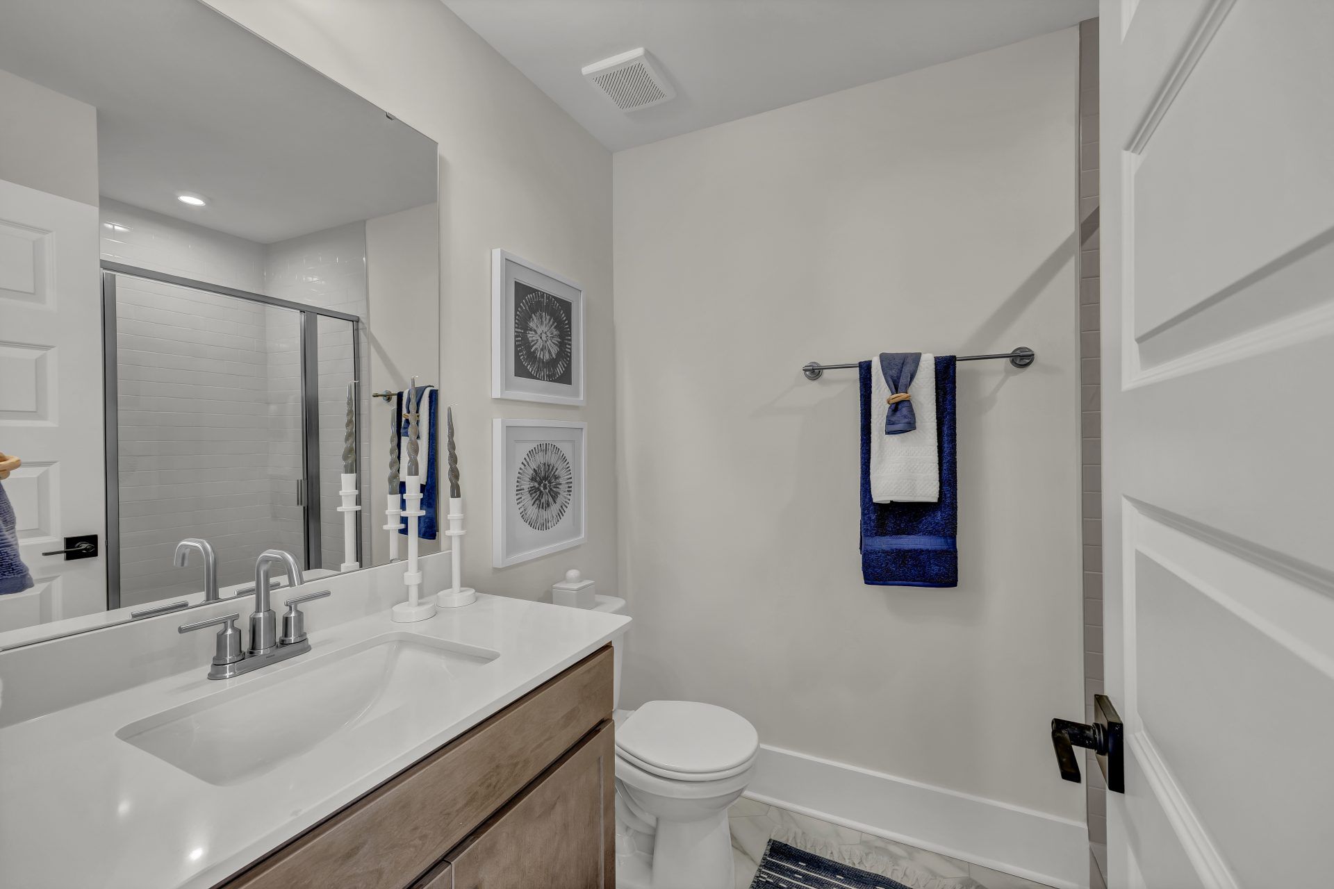 16- HHHunt Homes Grayson Full Bathroom off of Bedroom 1