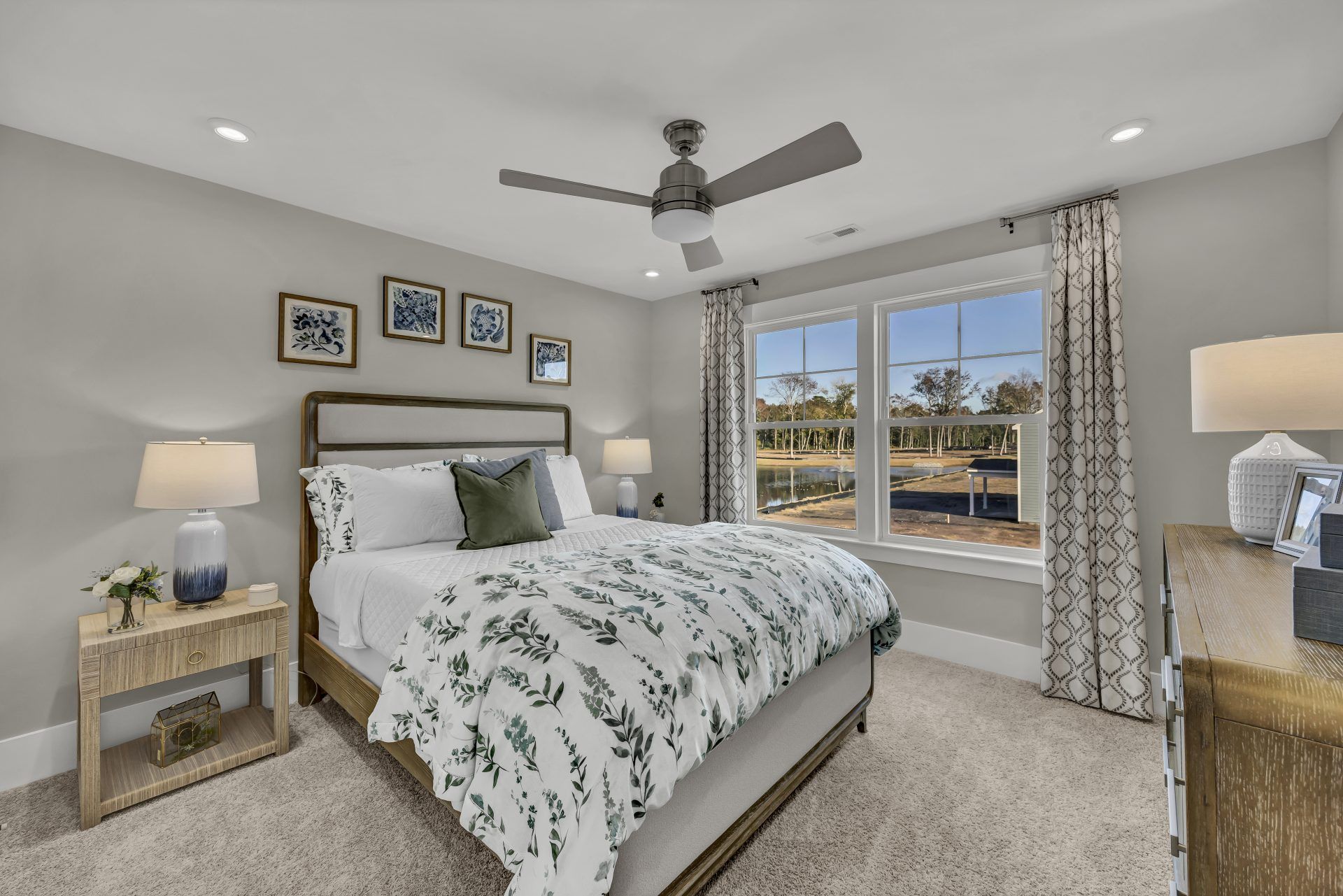 19- HHHunt Homes Grayson Bedroom 3