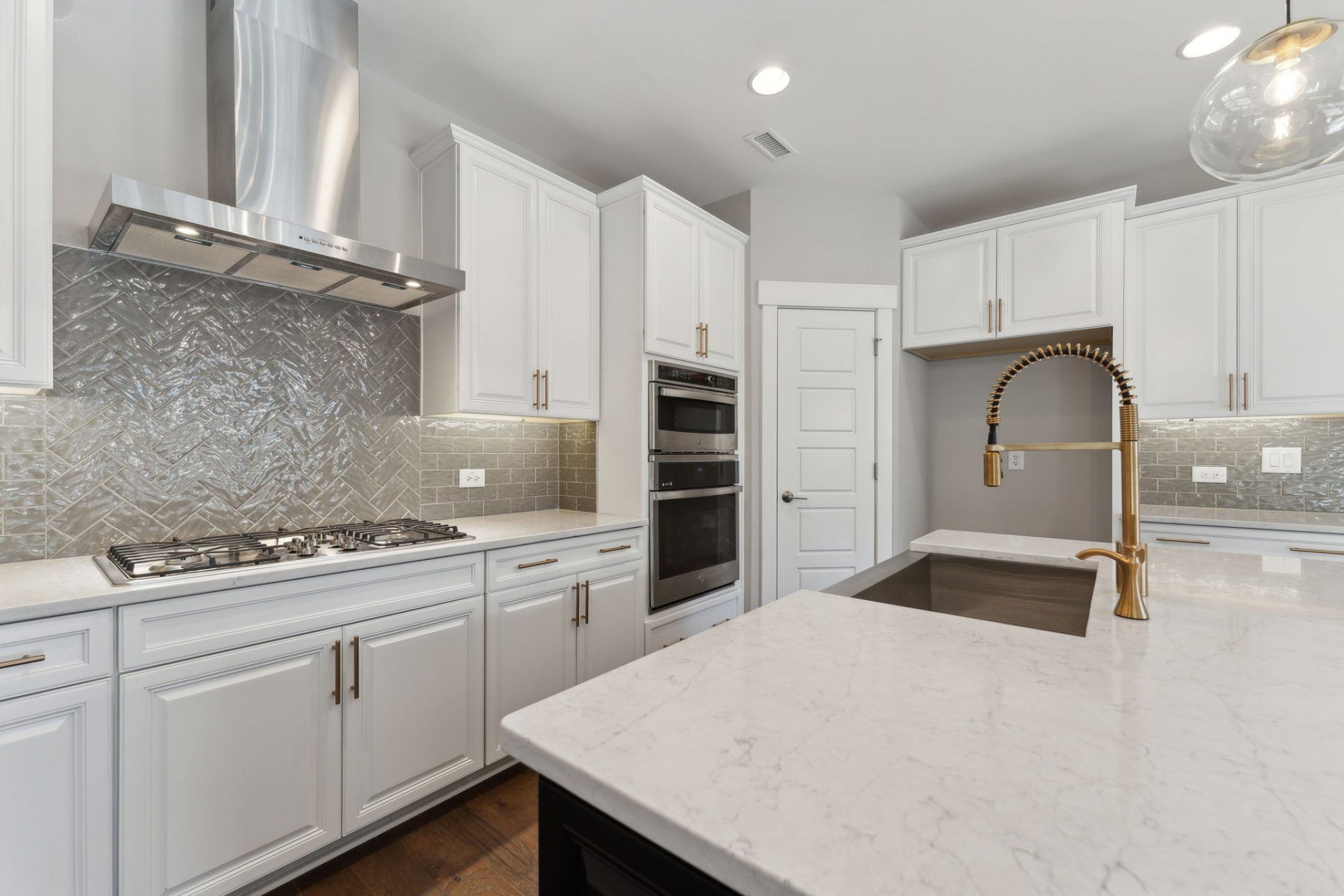 2- Kitchen