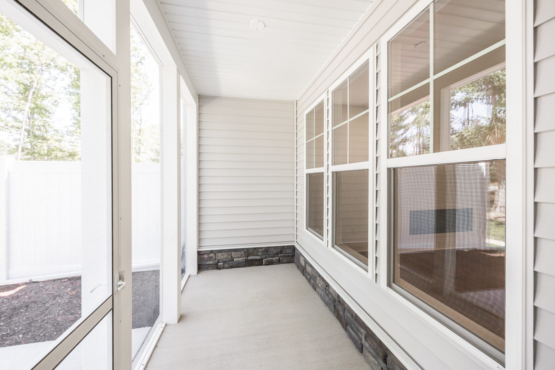 006 HHHunt Homes Corbin Screened Patio
