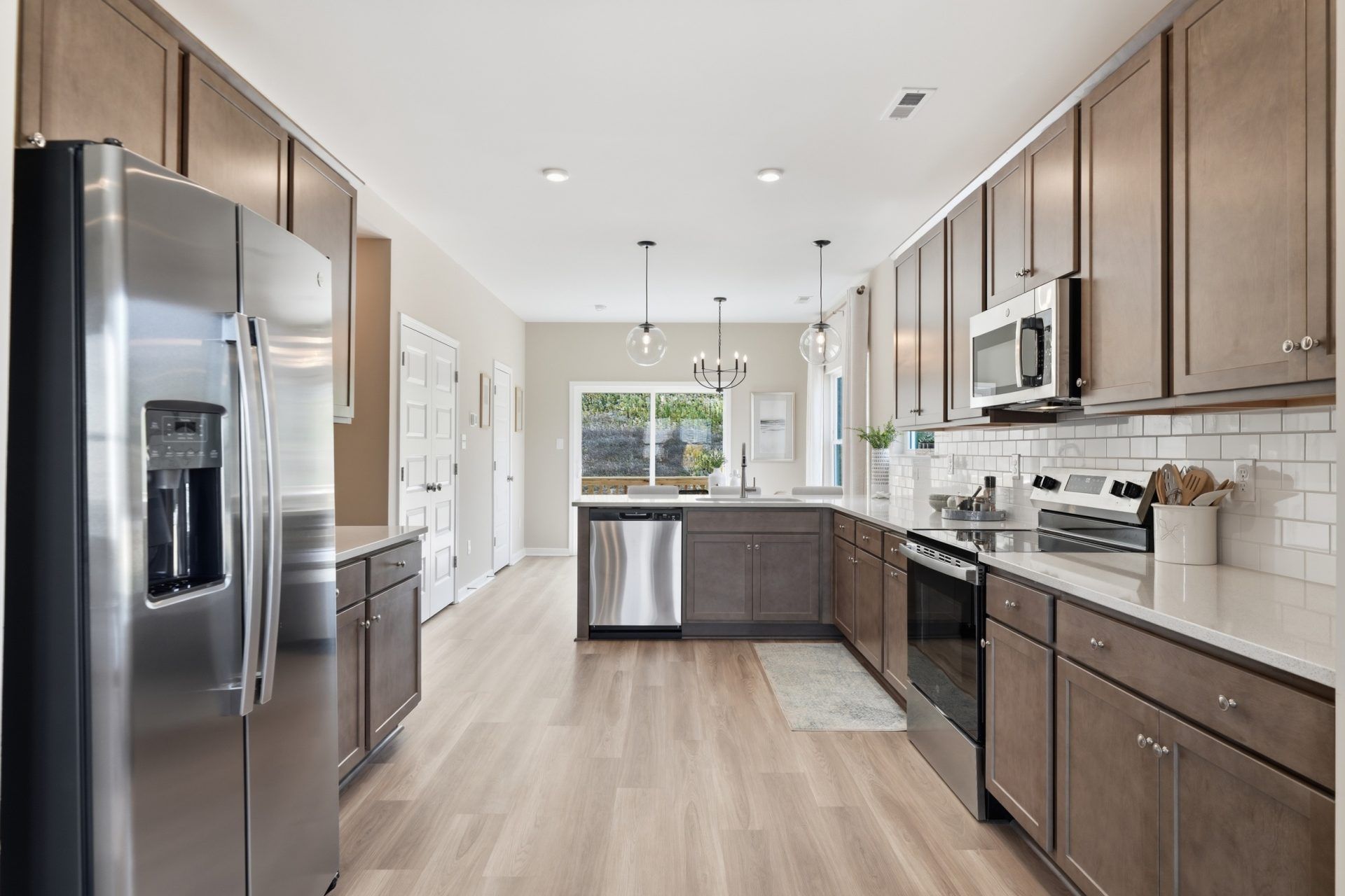 016 HHHunt Homes Harper Kitchen