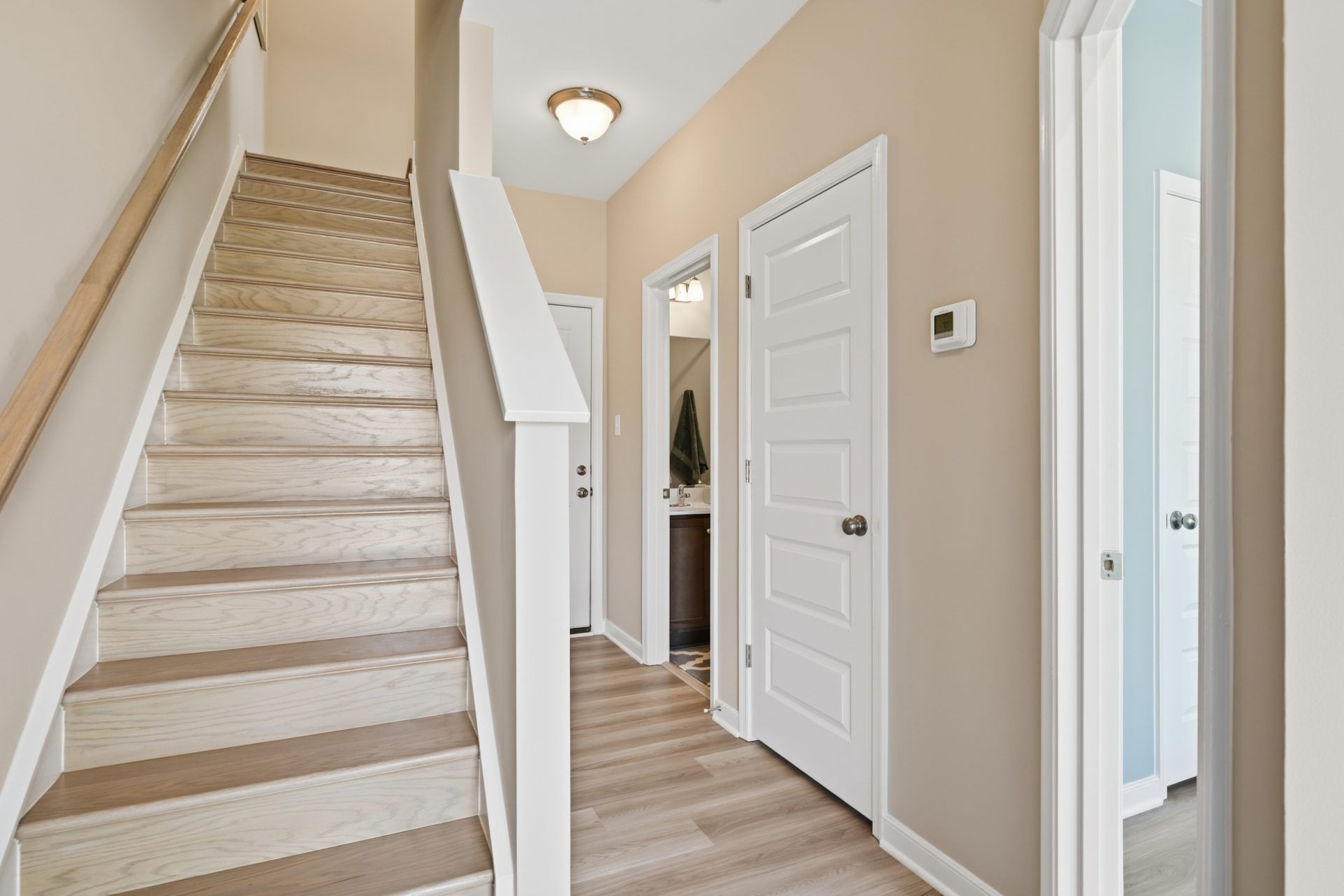 002 HHHunt Homes Harper First Floor