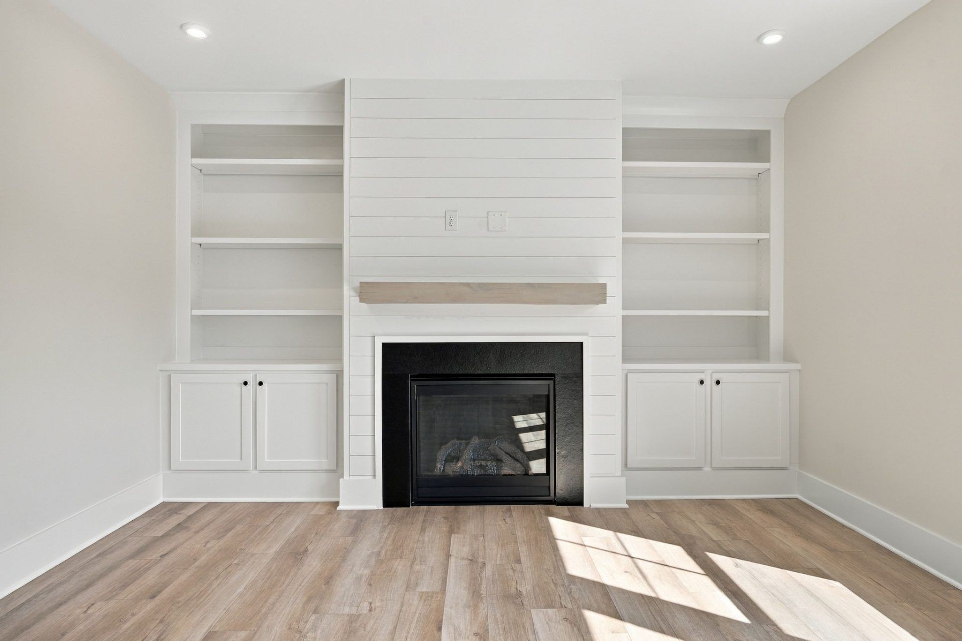 Built ins Living Room FV5
