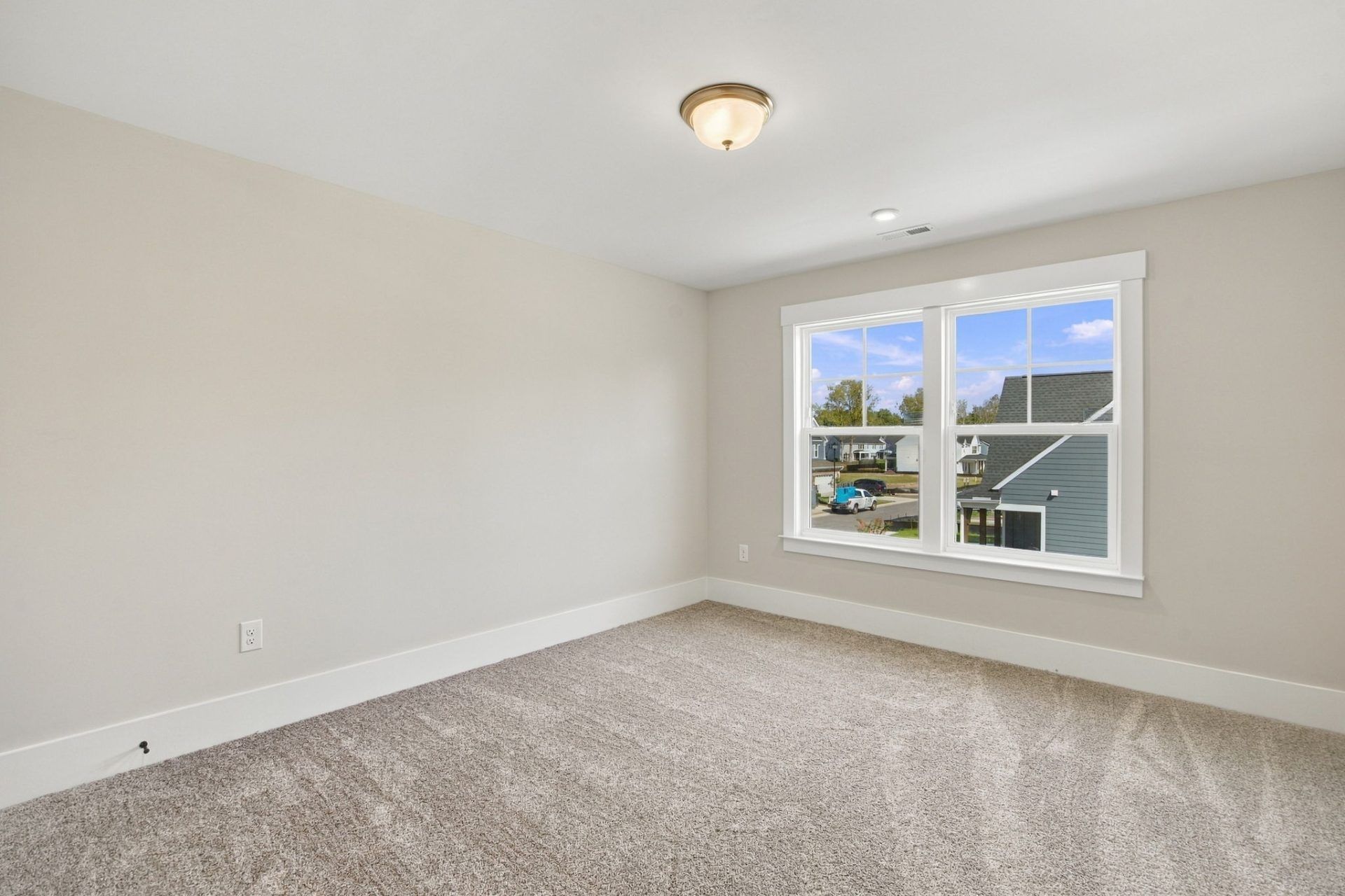 Bedroom 2 FV5