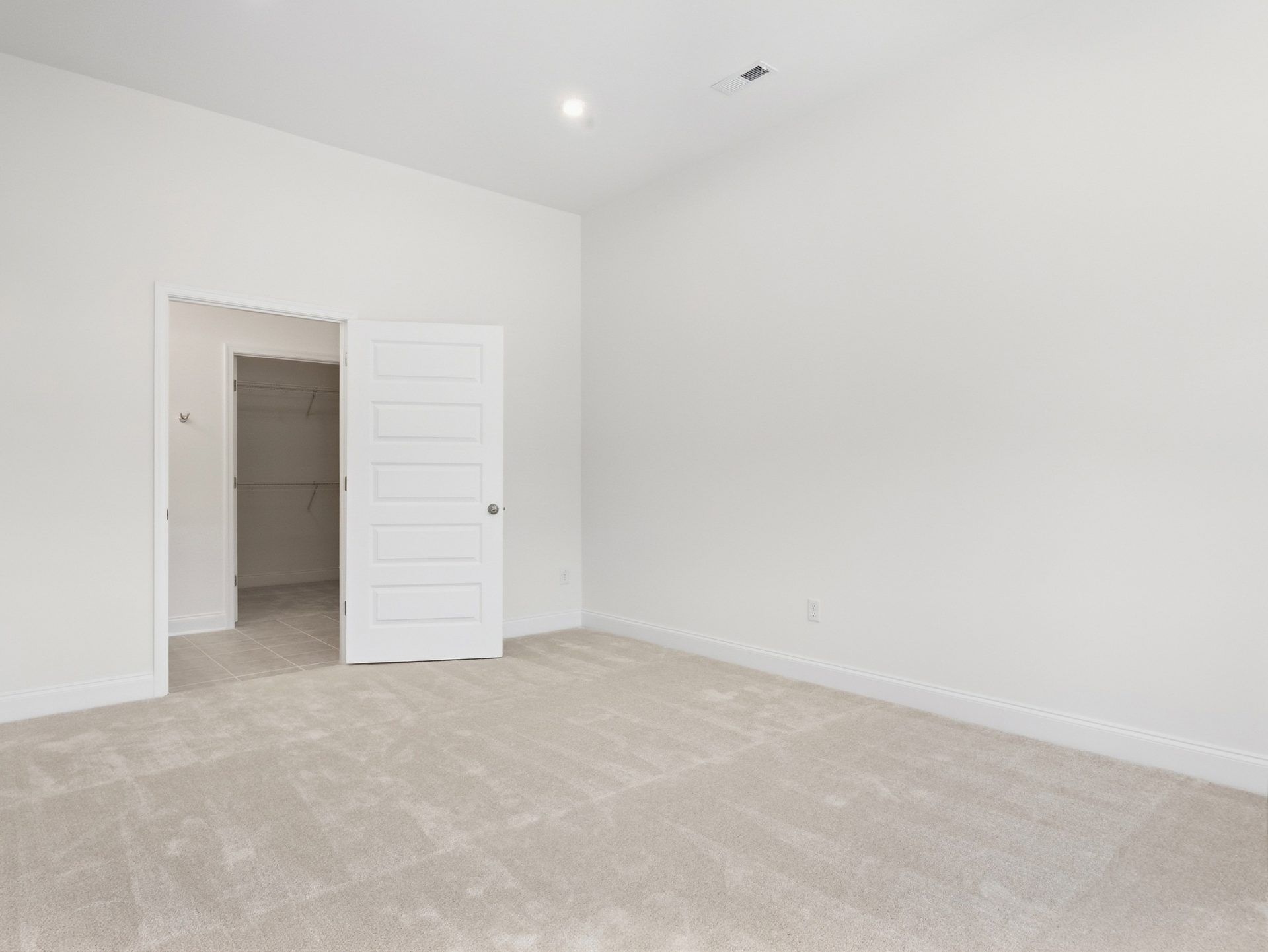 013-HHHuntHomes-Belmont-Primary-Bedroom