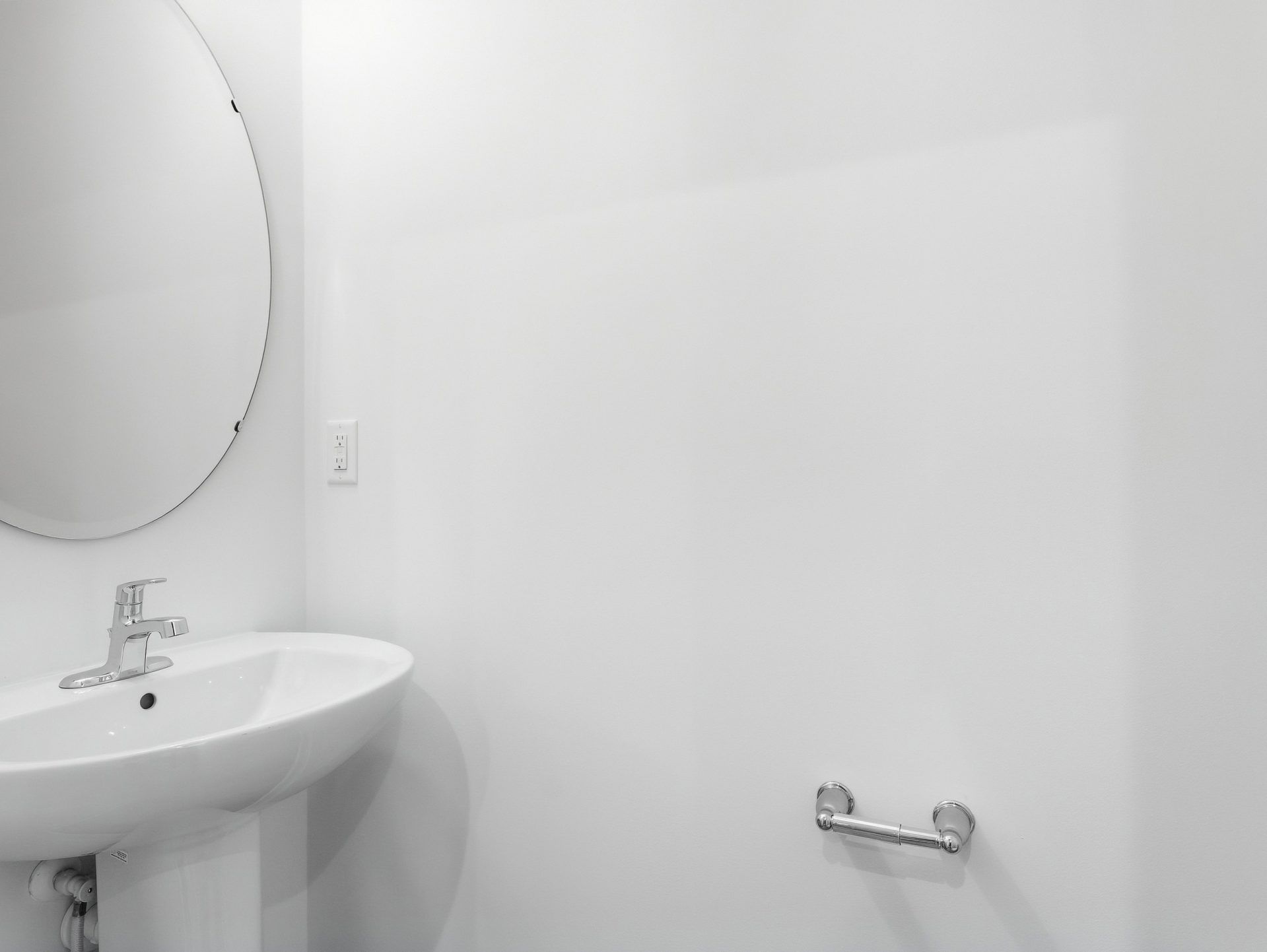 011-HHHuntHomes-Belmont-Powder-Room