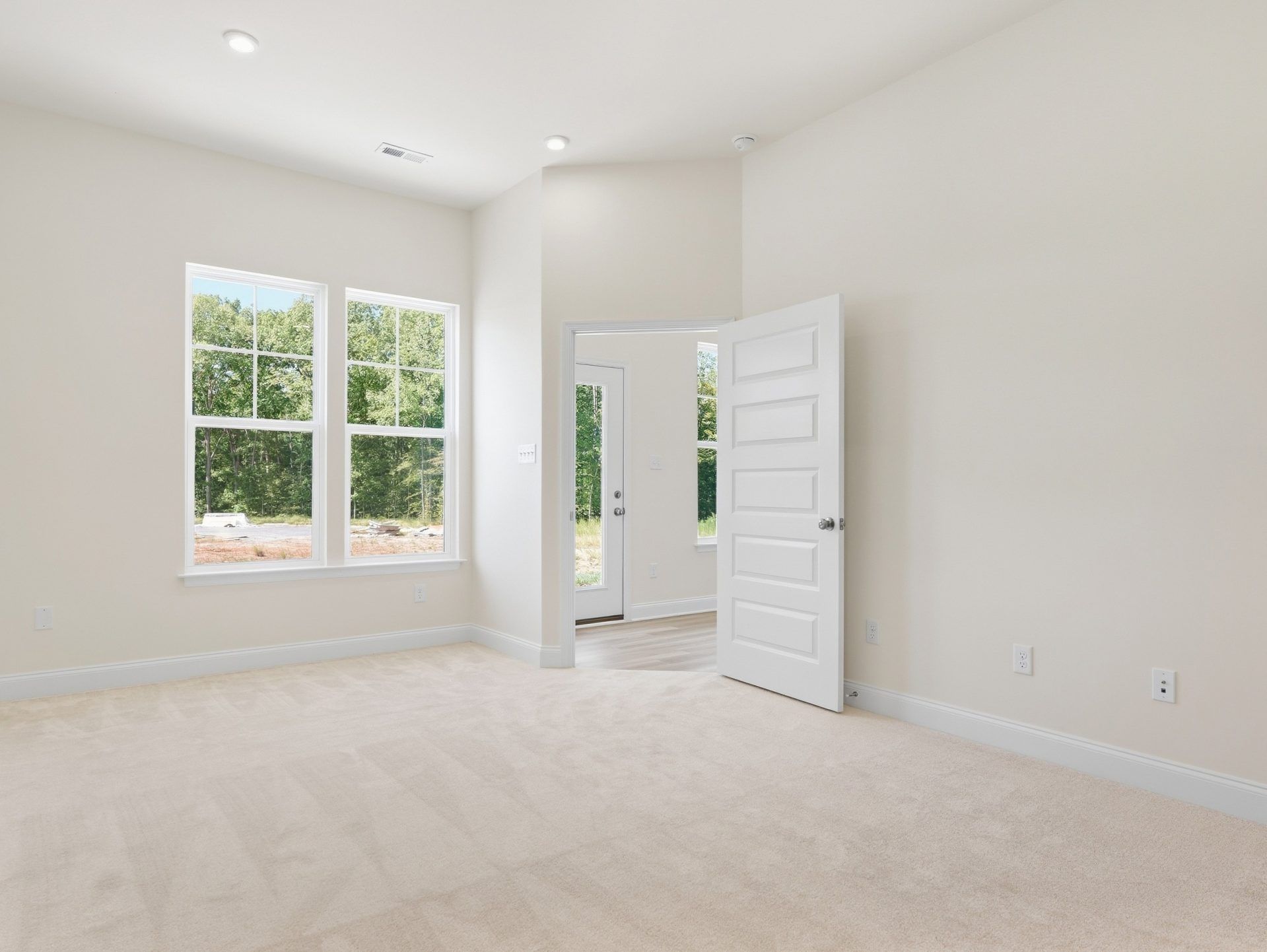 015-HHHuntHomes-Belmont-Primary-Bedroom