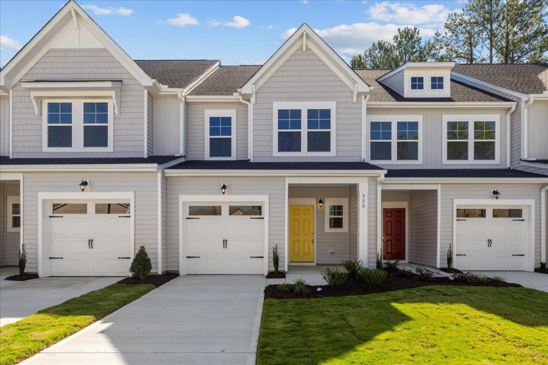12-HHHunt Homes-Lot 20-Whitfield Elevation A-Exterior