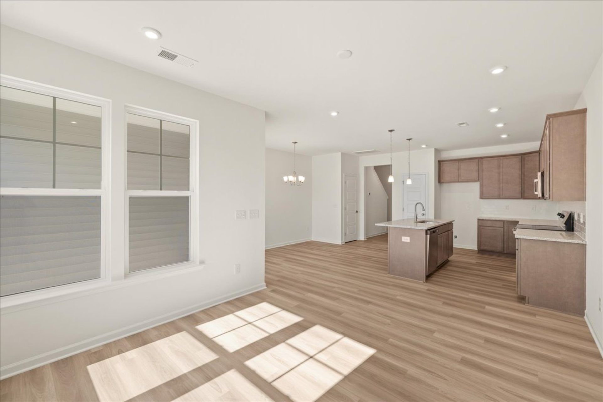 34-HHHunt Homes-Interior Layout-Lot 22-Living Room Kitchen and Dining View-Whitfield
