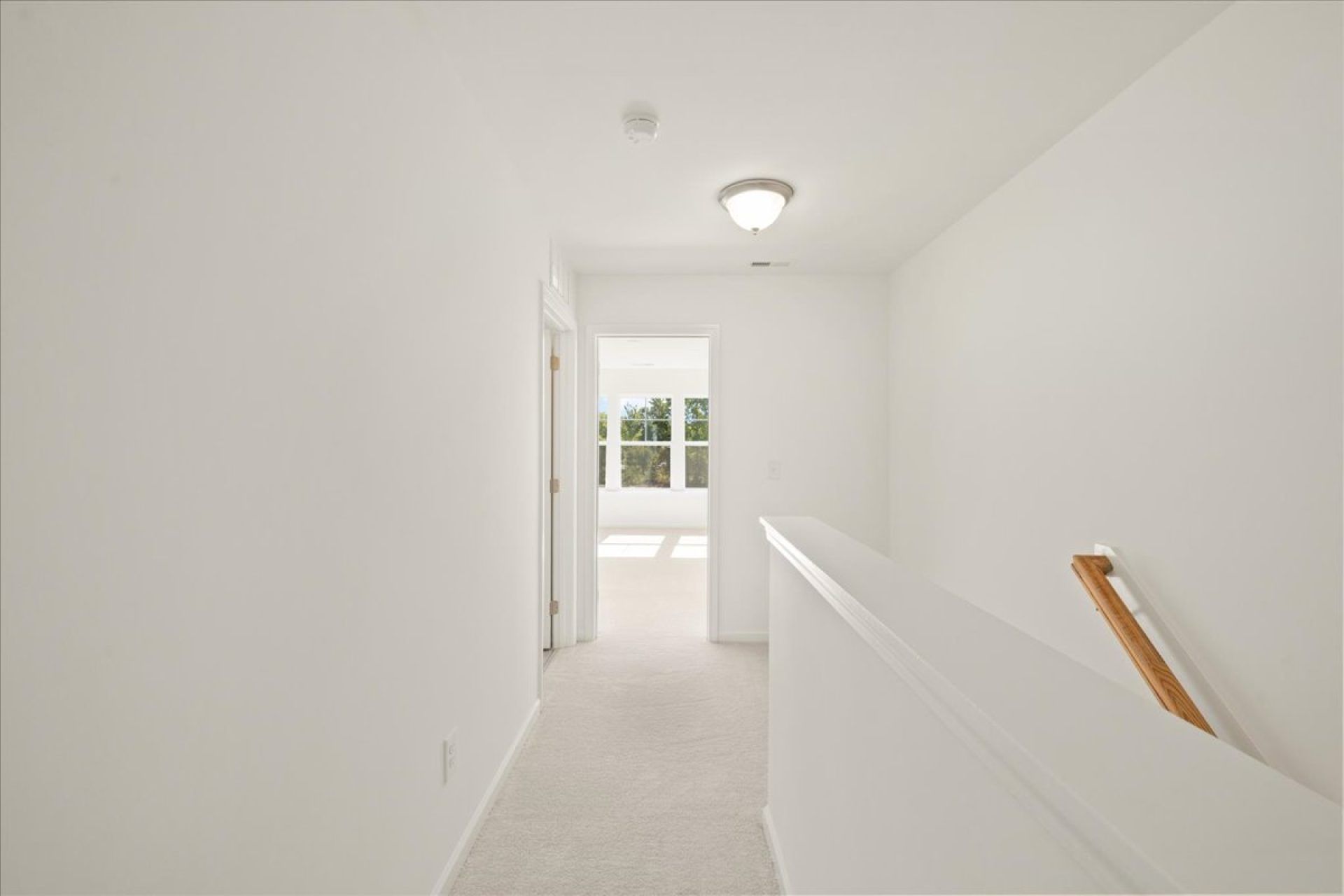 37-HHHunt Homes-Interior Layout-Lot 22-Whitfield-Upstairs Landing hallway