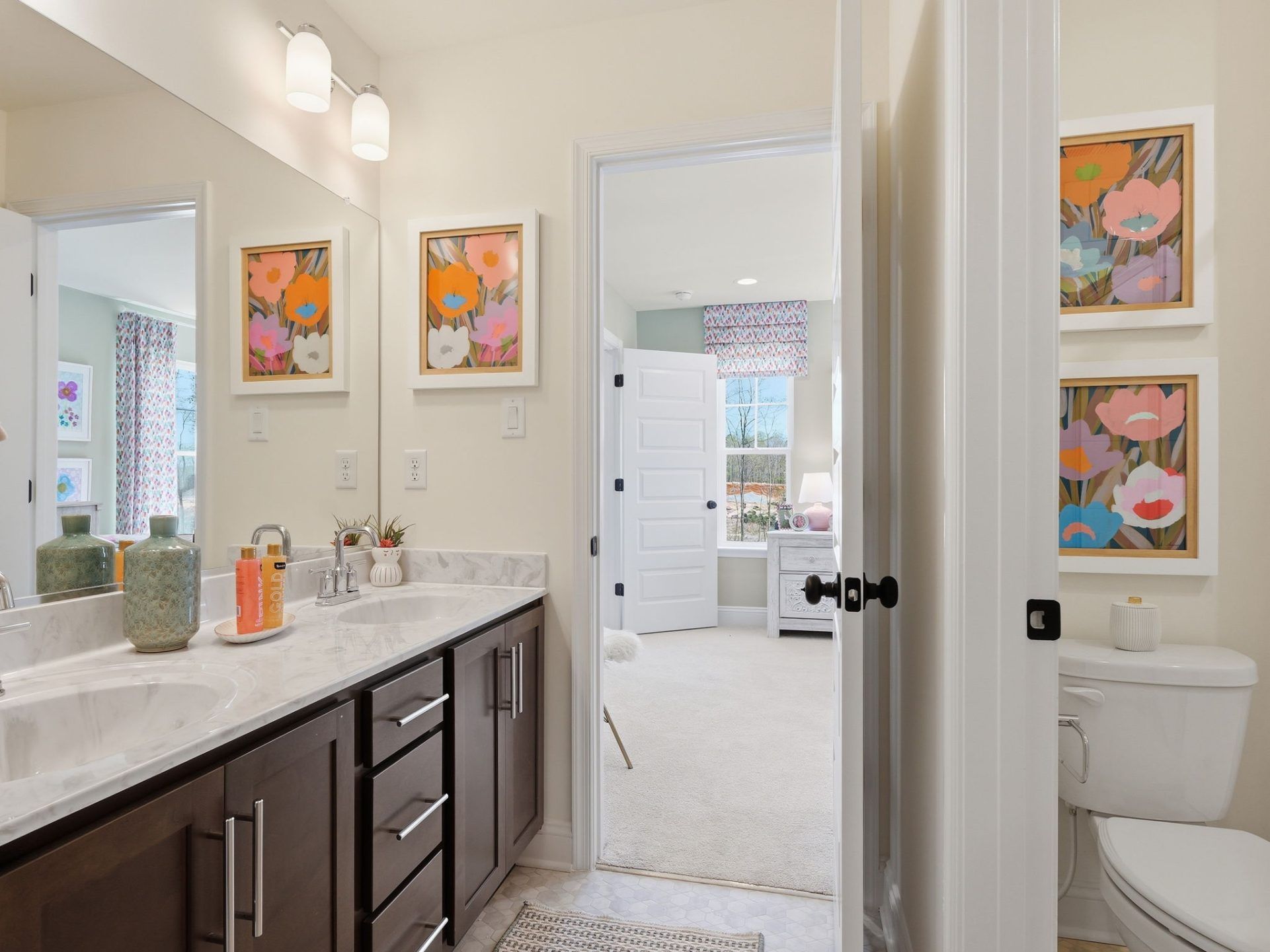 022 HHHunt Homes Braxton Jack and Jill Bathroom