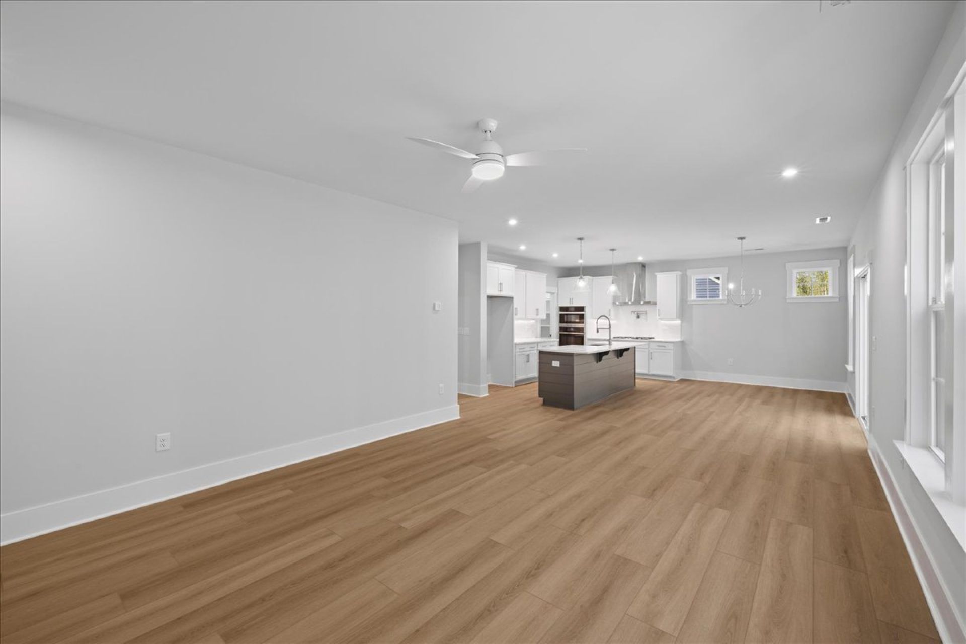 34-370 Glade Dr