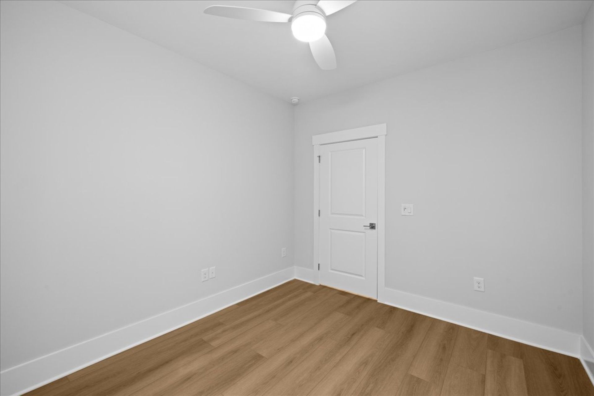 17-370 Glade Dr