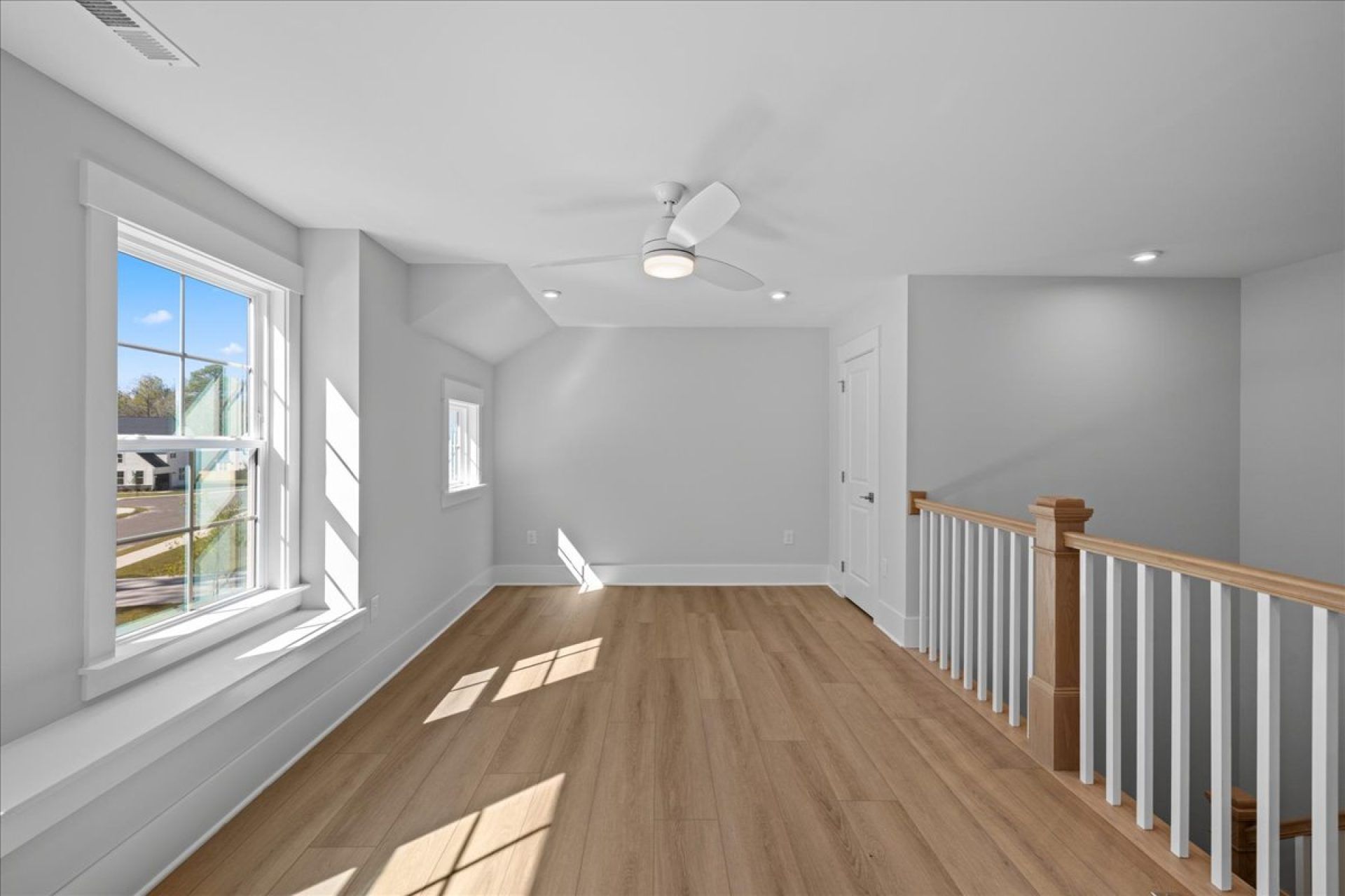 38-370 Glade Dr