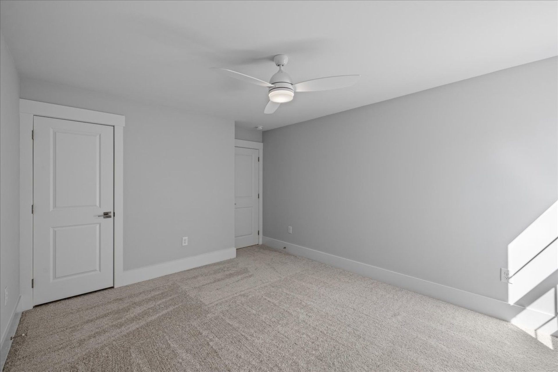 42-370 Glade Dr