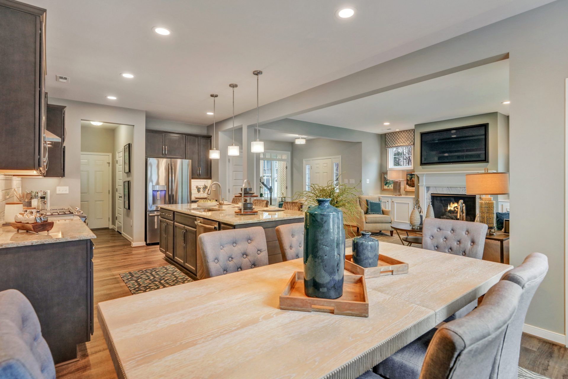 9_Berkley_Dining Kitchen