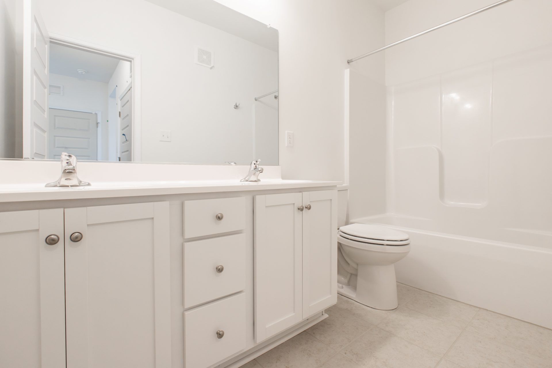 016_York_Hall Bathroom