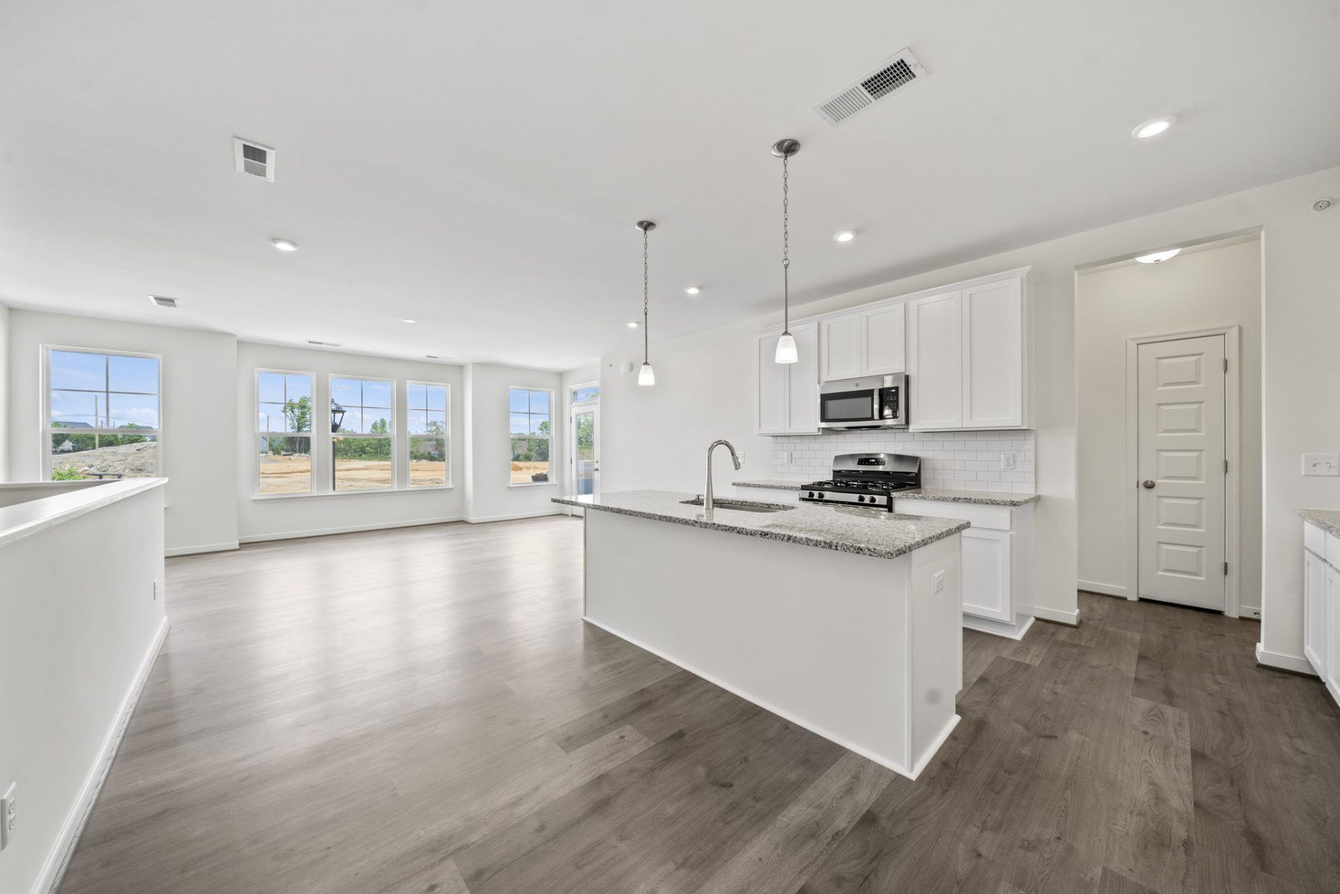 6 Open Concept