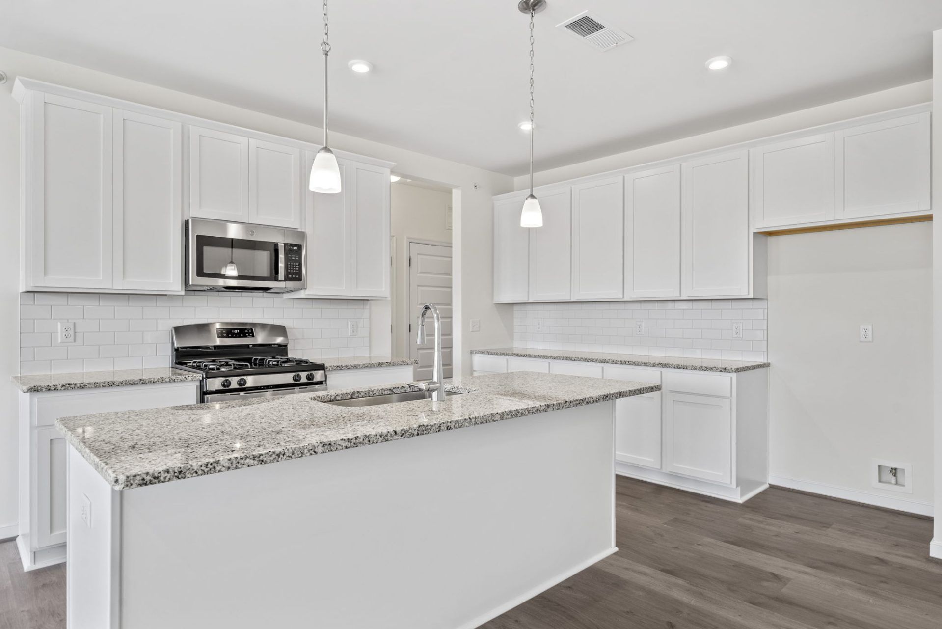 7 Kitchen