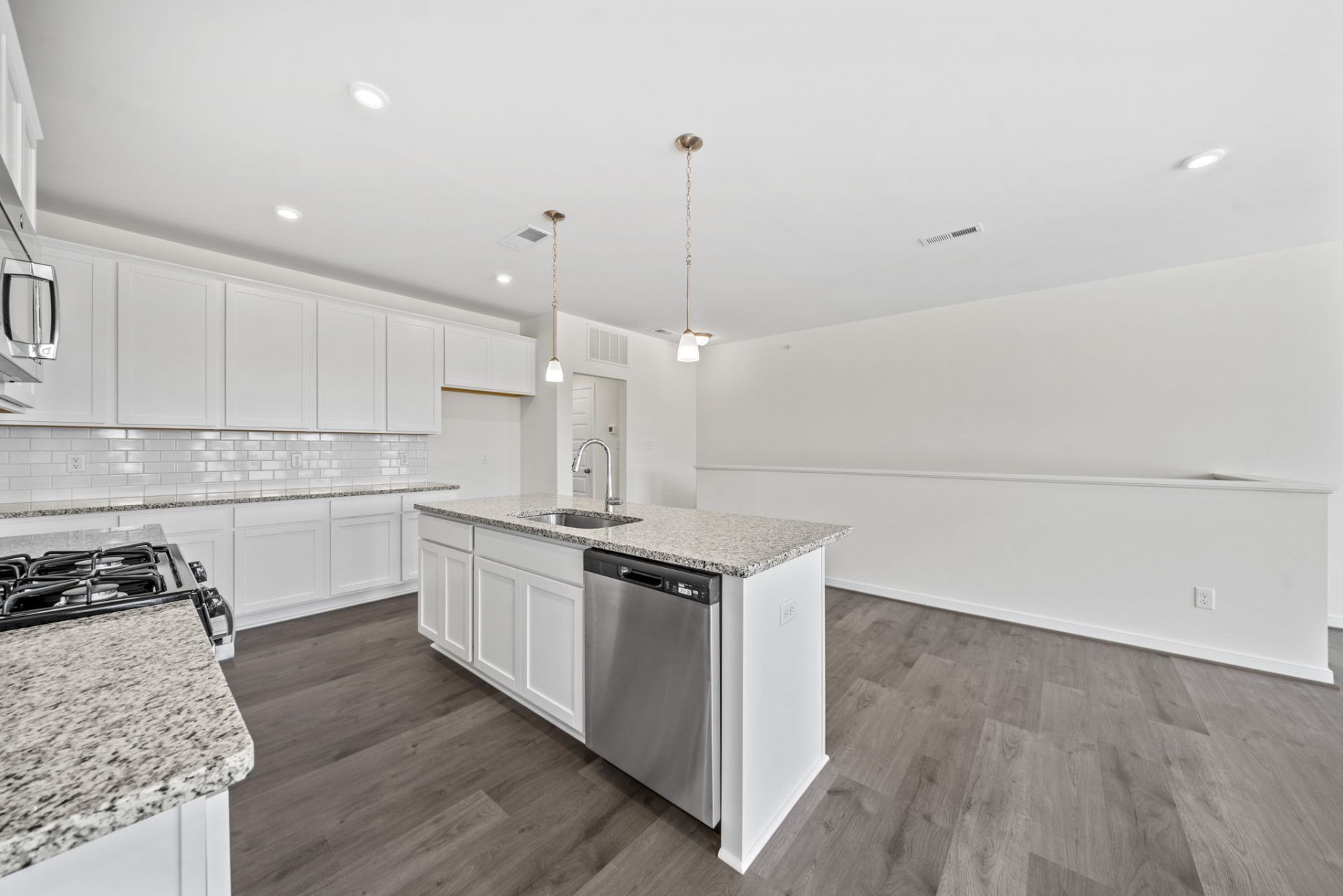 23 Kitchen