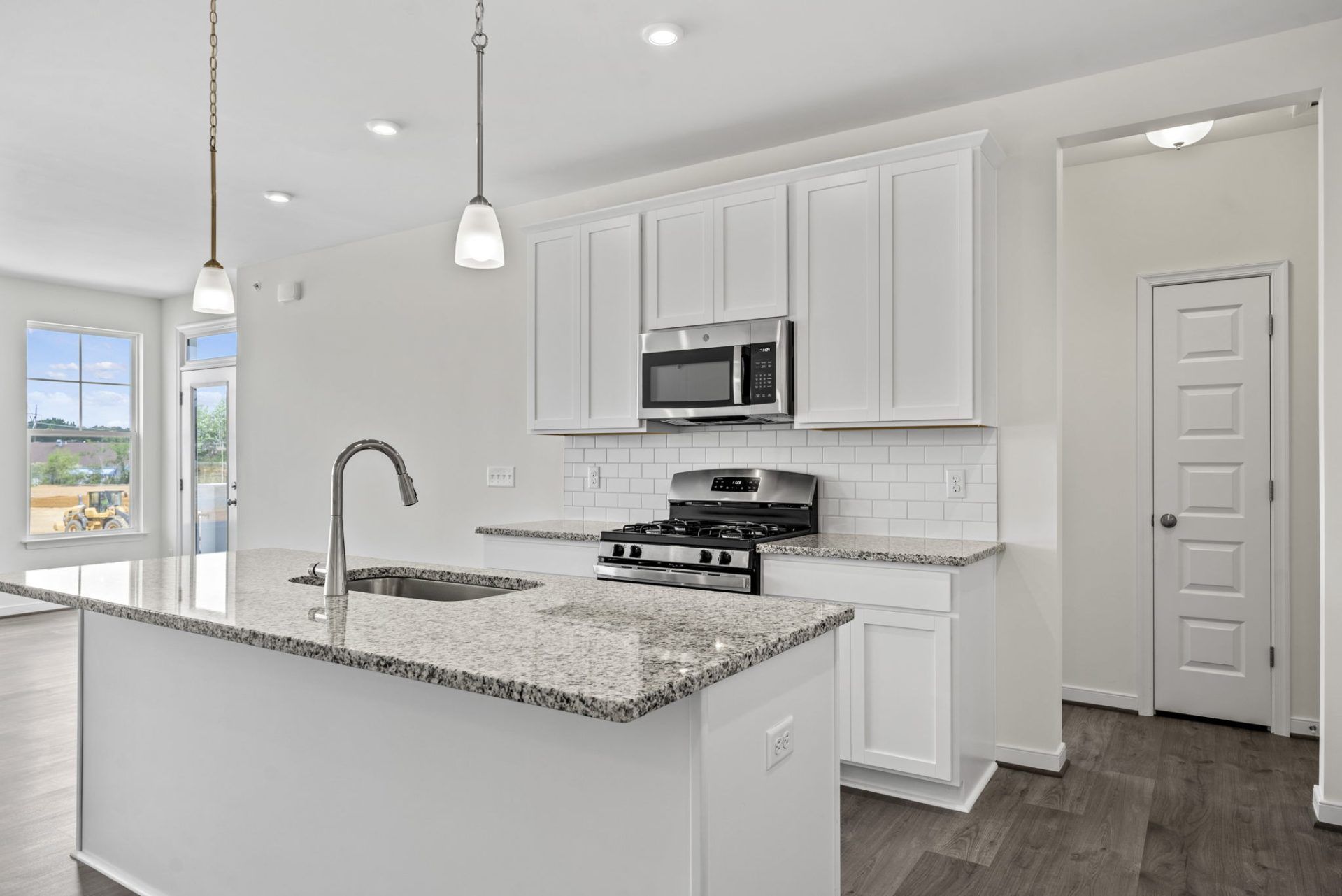 24 Kitchen