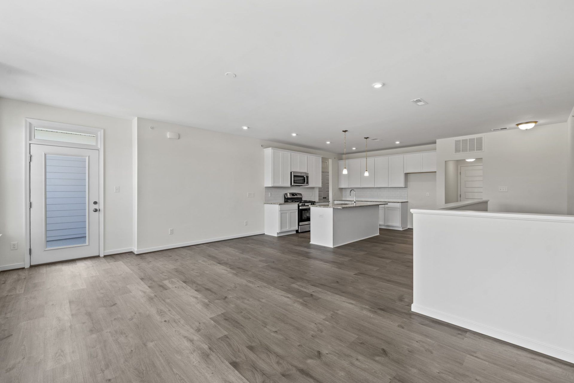 12 Kitchen