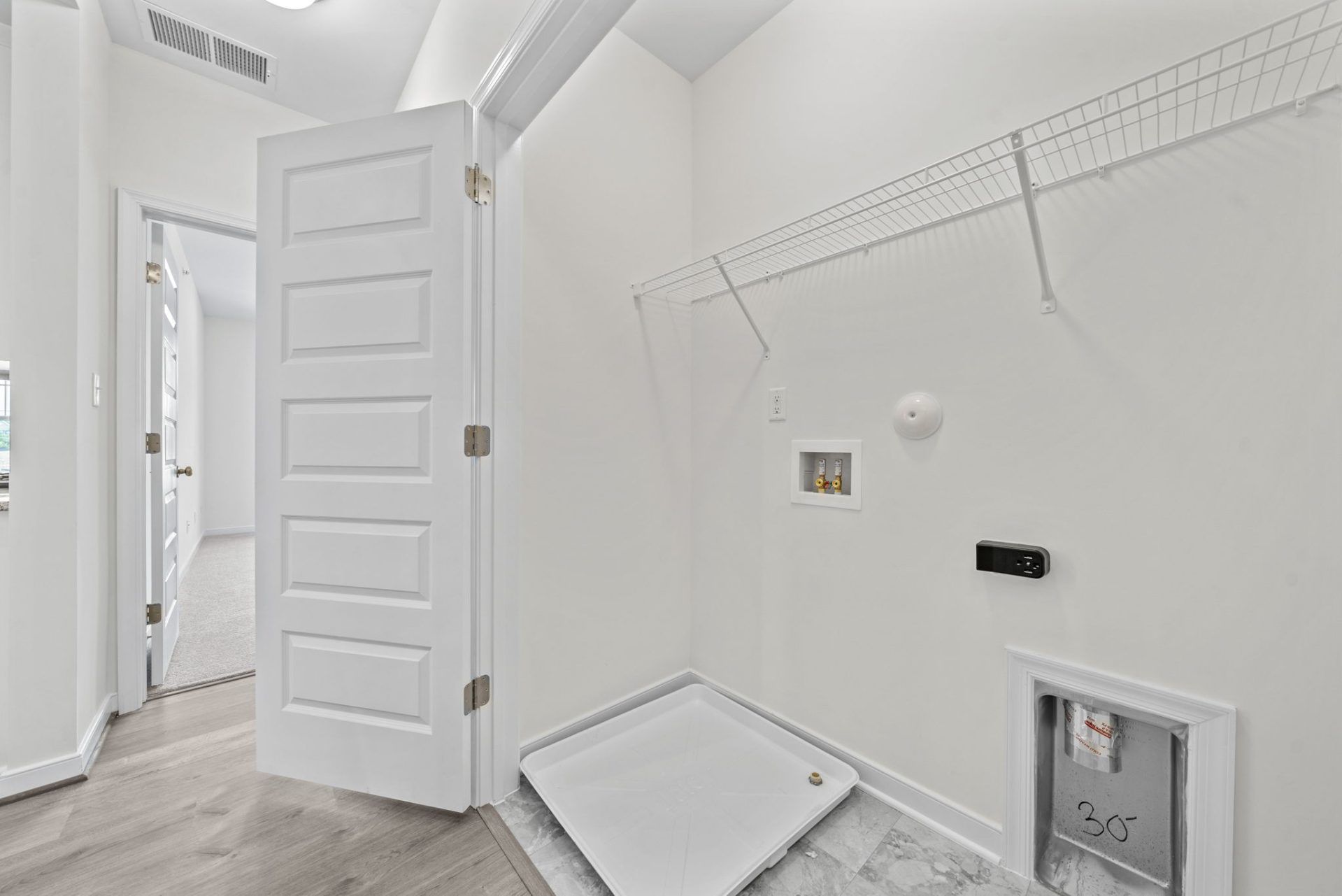 18 Laundry Closet