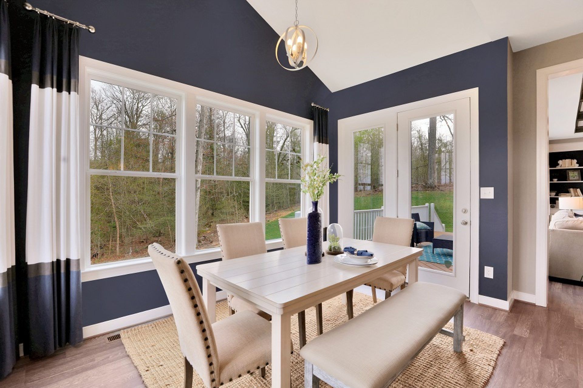 9_Dawson_DiningArea