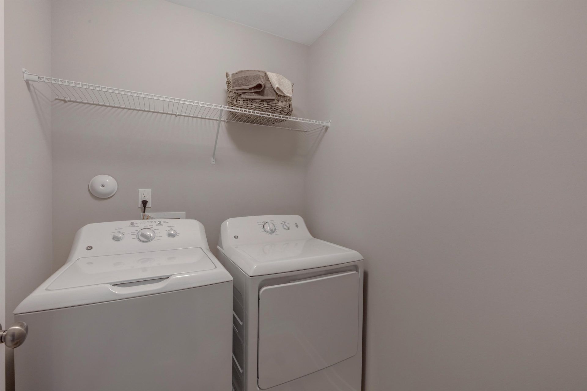 22-Laundry Room