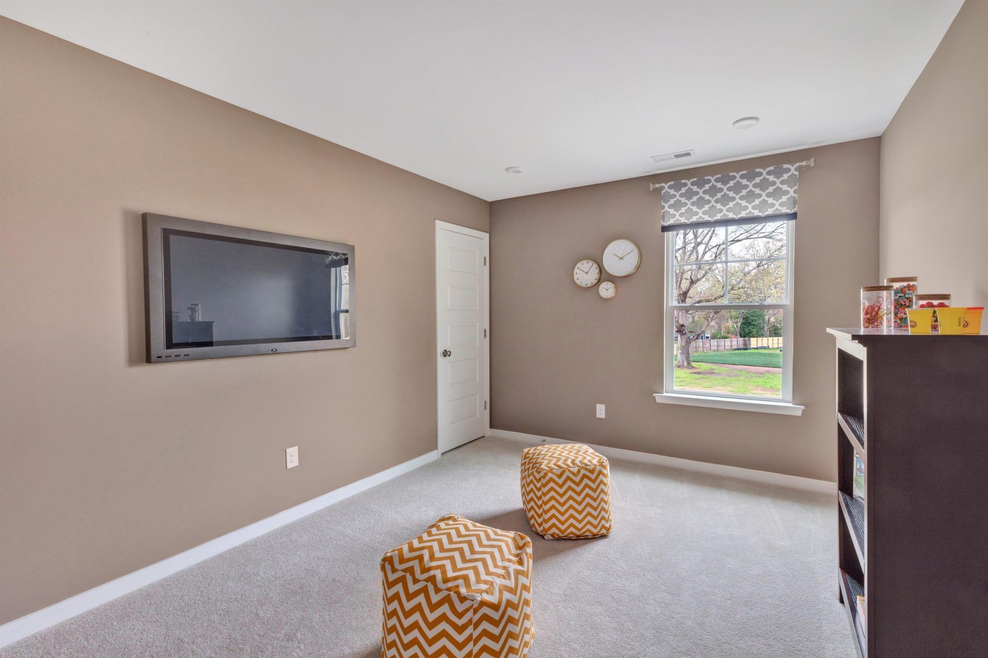 24-Bedroom