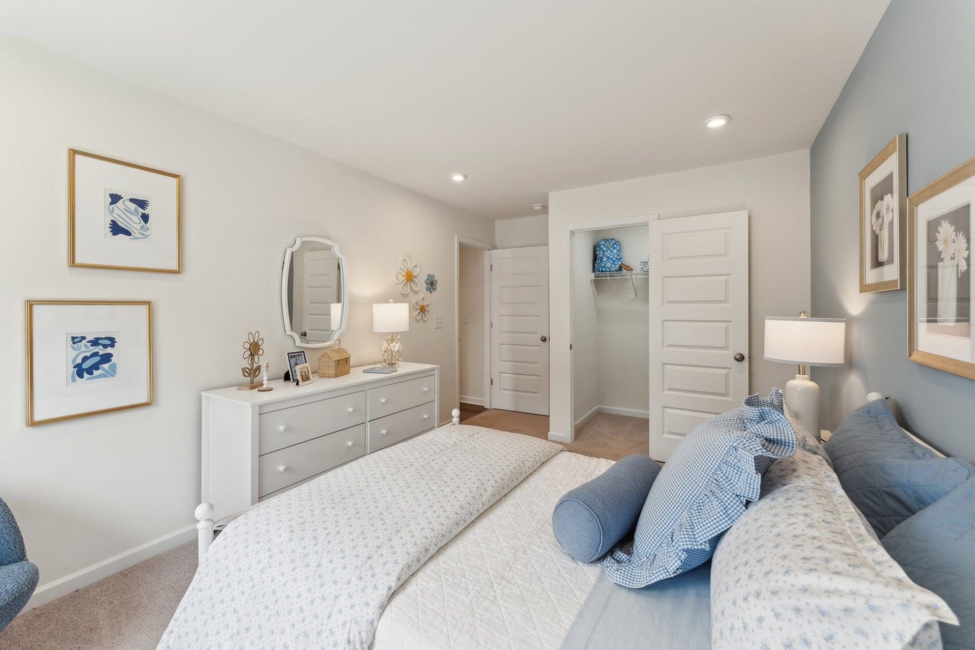 19- HHHunt Homes King Bedroom 1