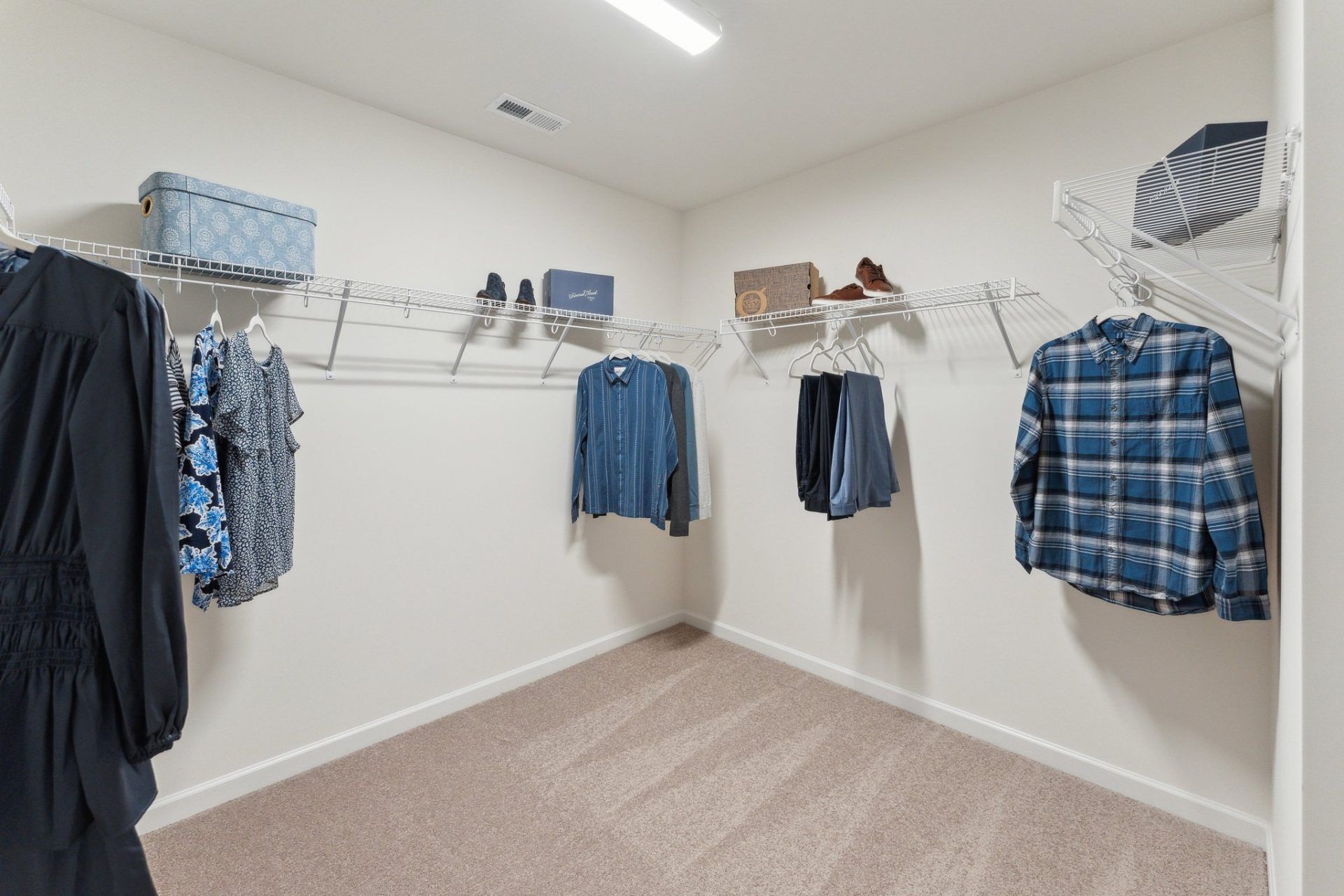 27- HHHunt Homes King Primary Closet