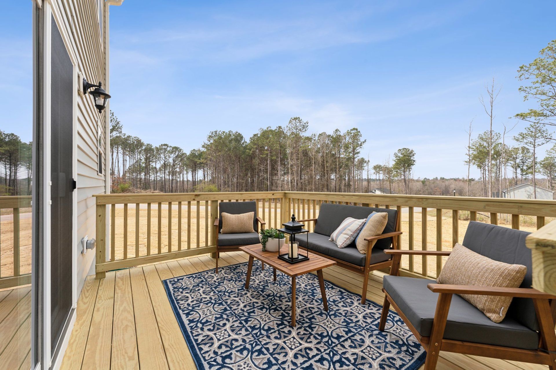 30- HHHunt Homes King Deck