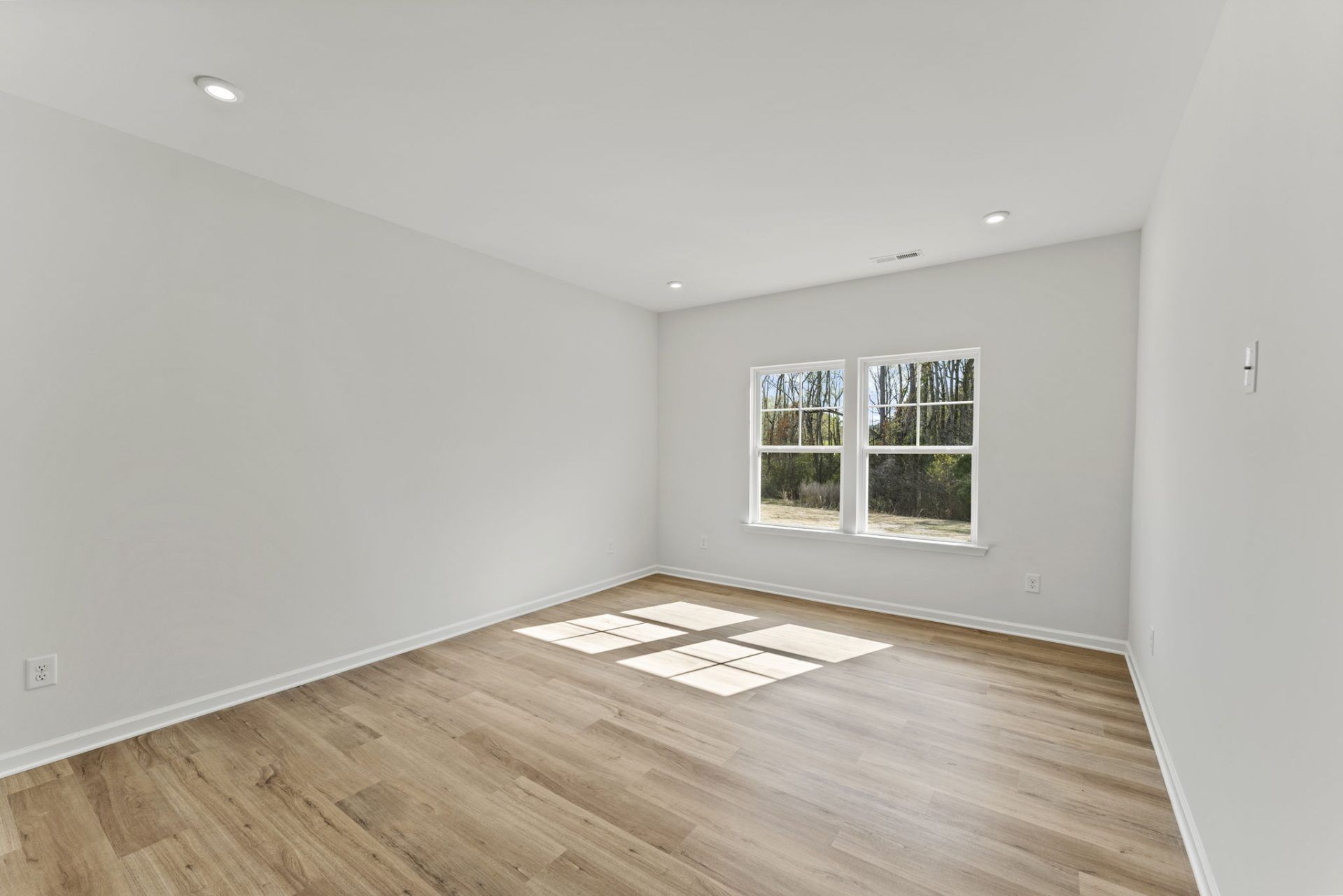 18-Primary Bedroom HHHunt Homes