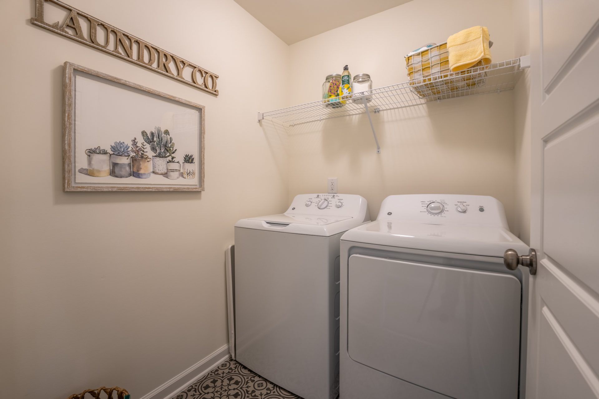 044_King_Laundry