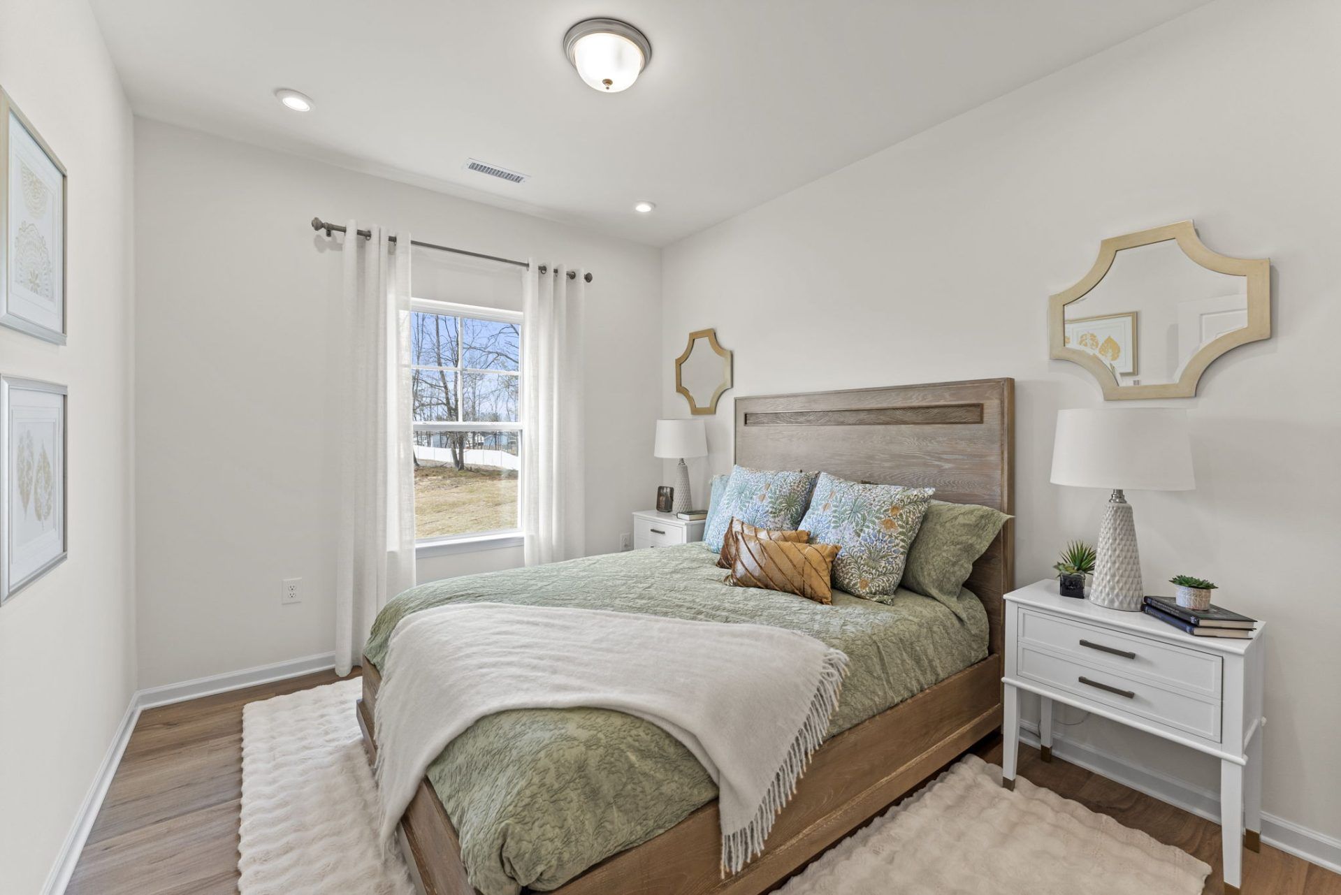 18-Bedroom HHHunt Homes