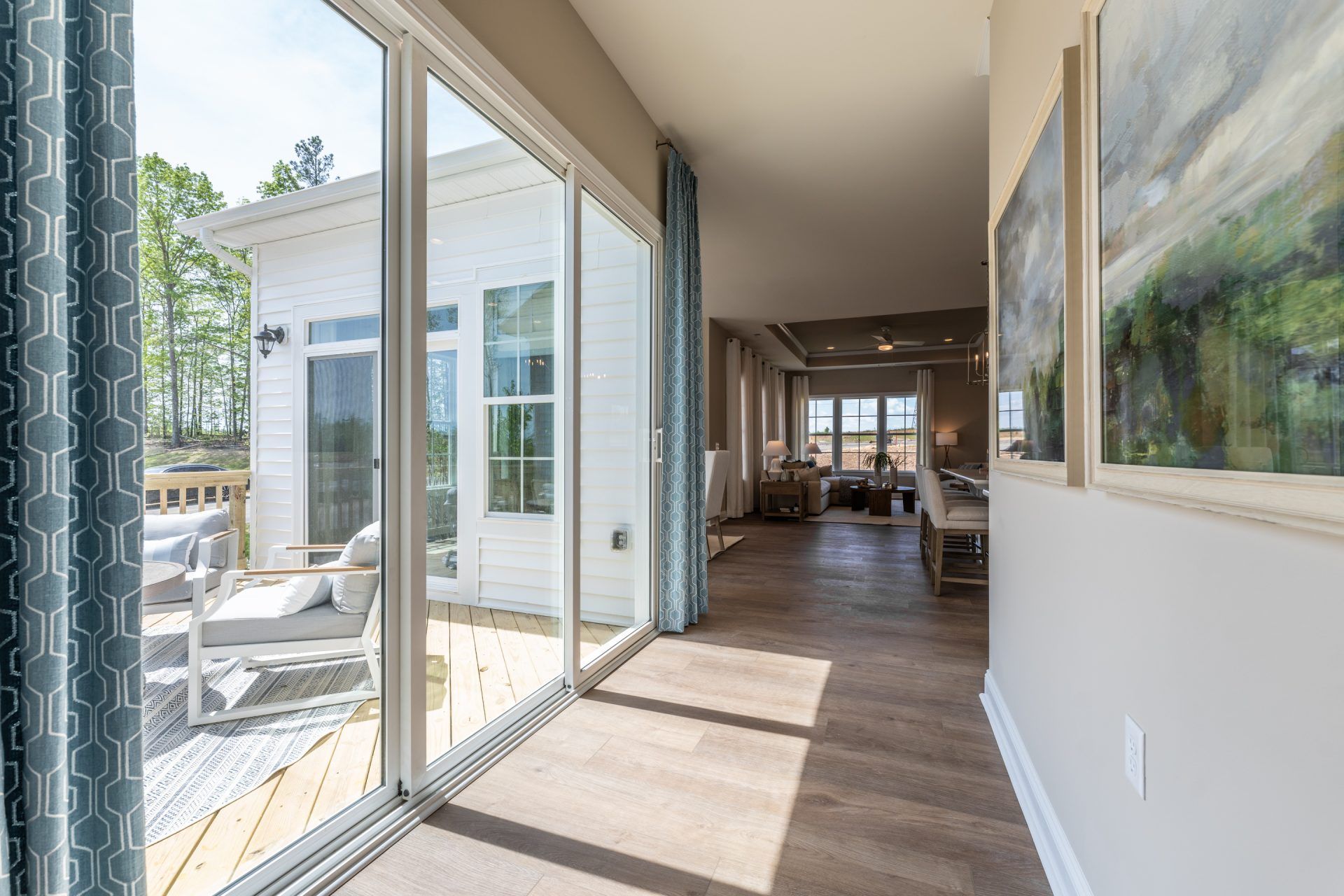 12 HHHunt Homes Retreat Courtyard