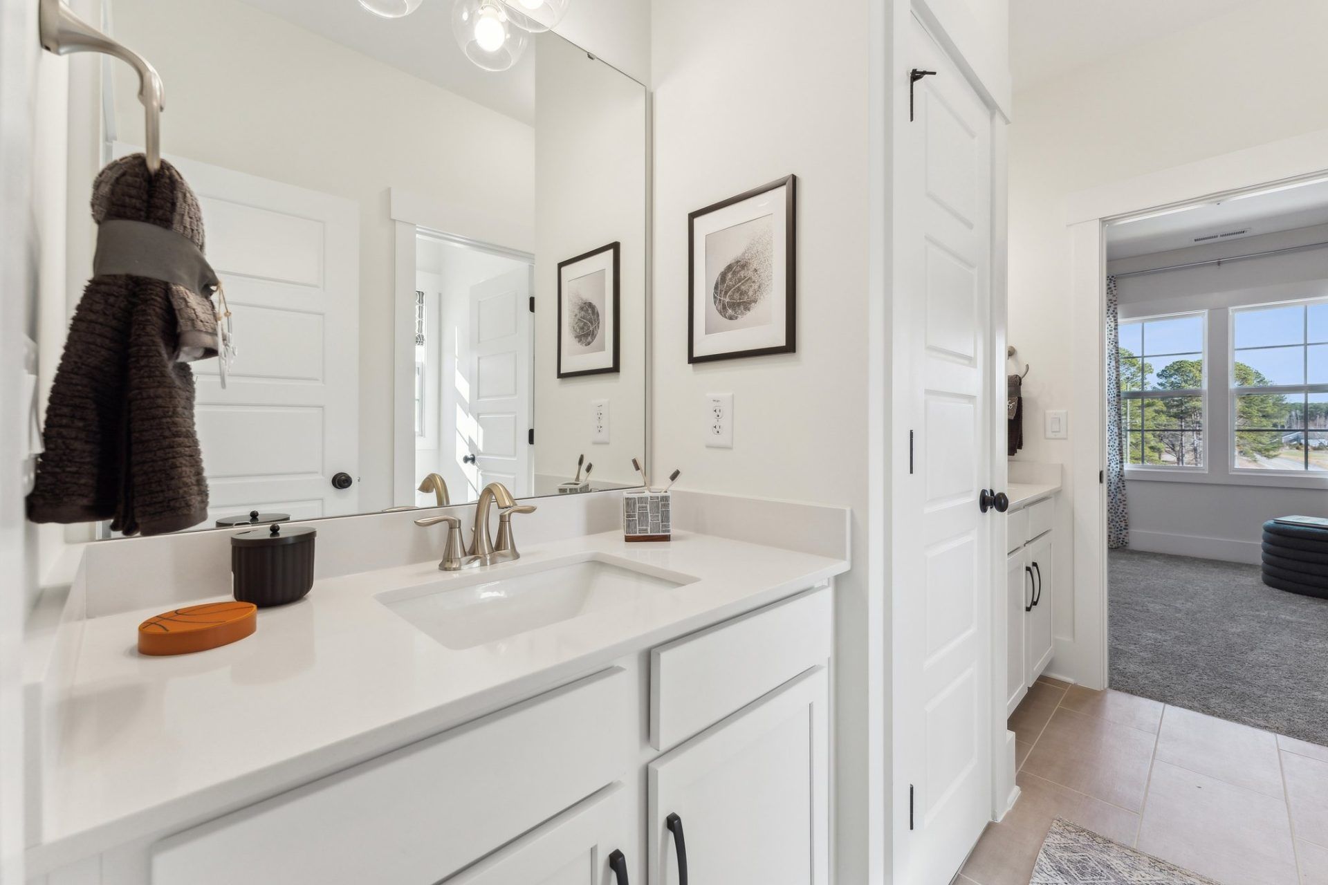 27- Guest Bath