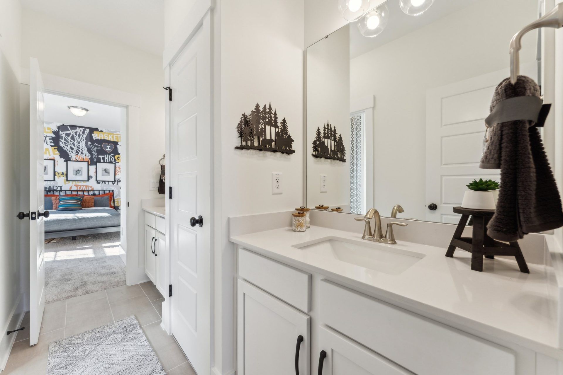 28- Guest Bath