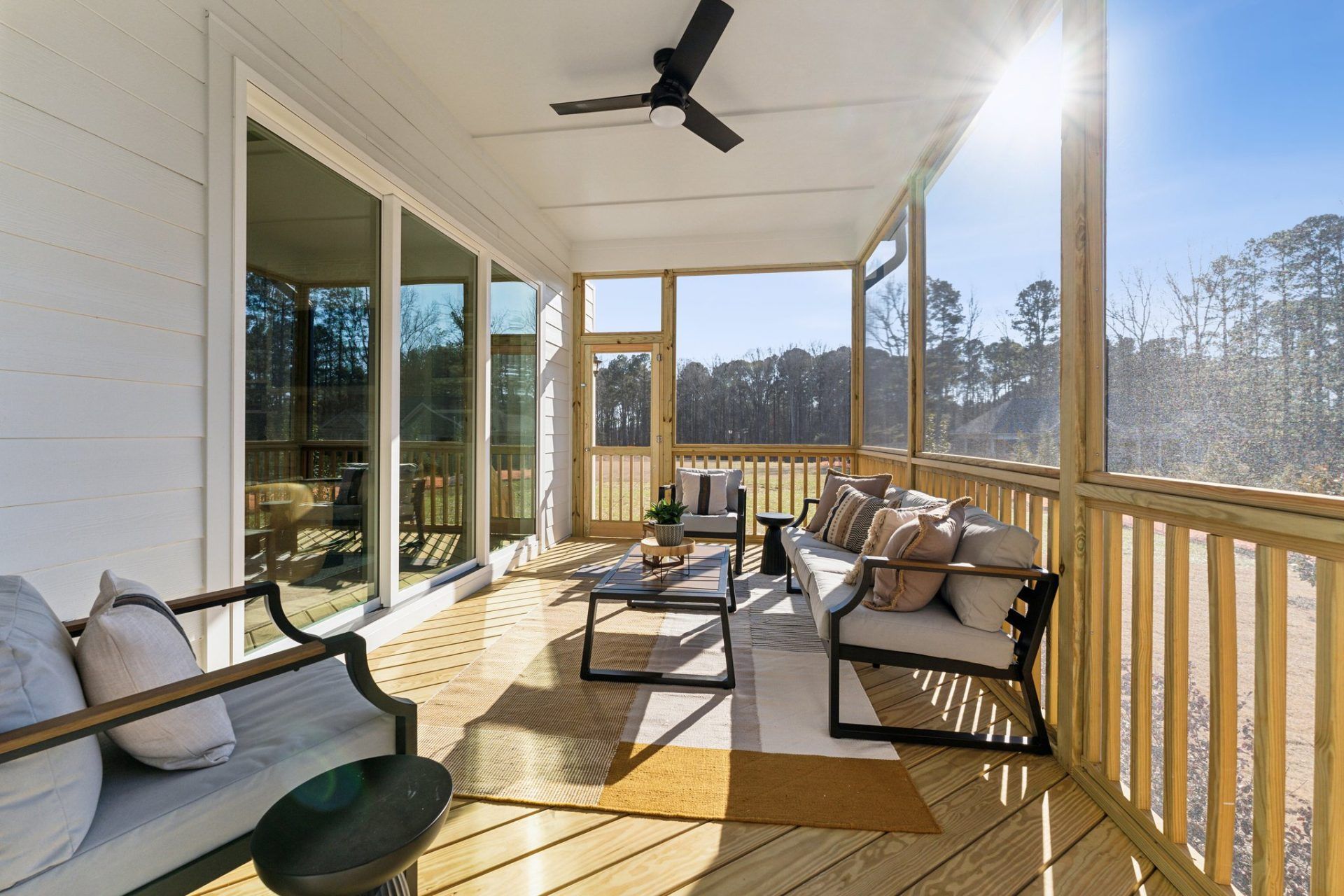 39- Screened Porch