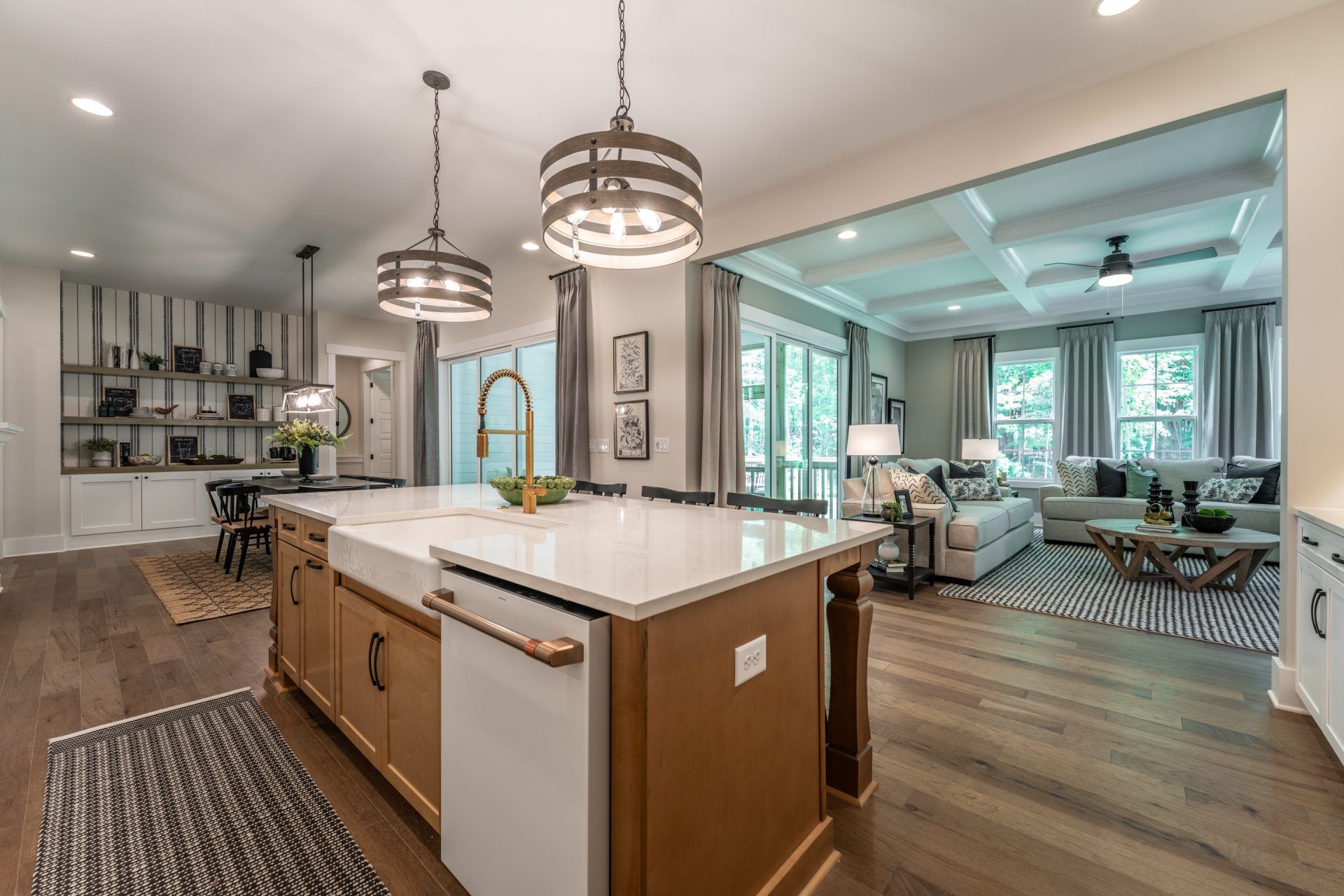 16. HHHunt Homes Crawford- Kitchen Family Room