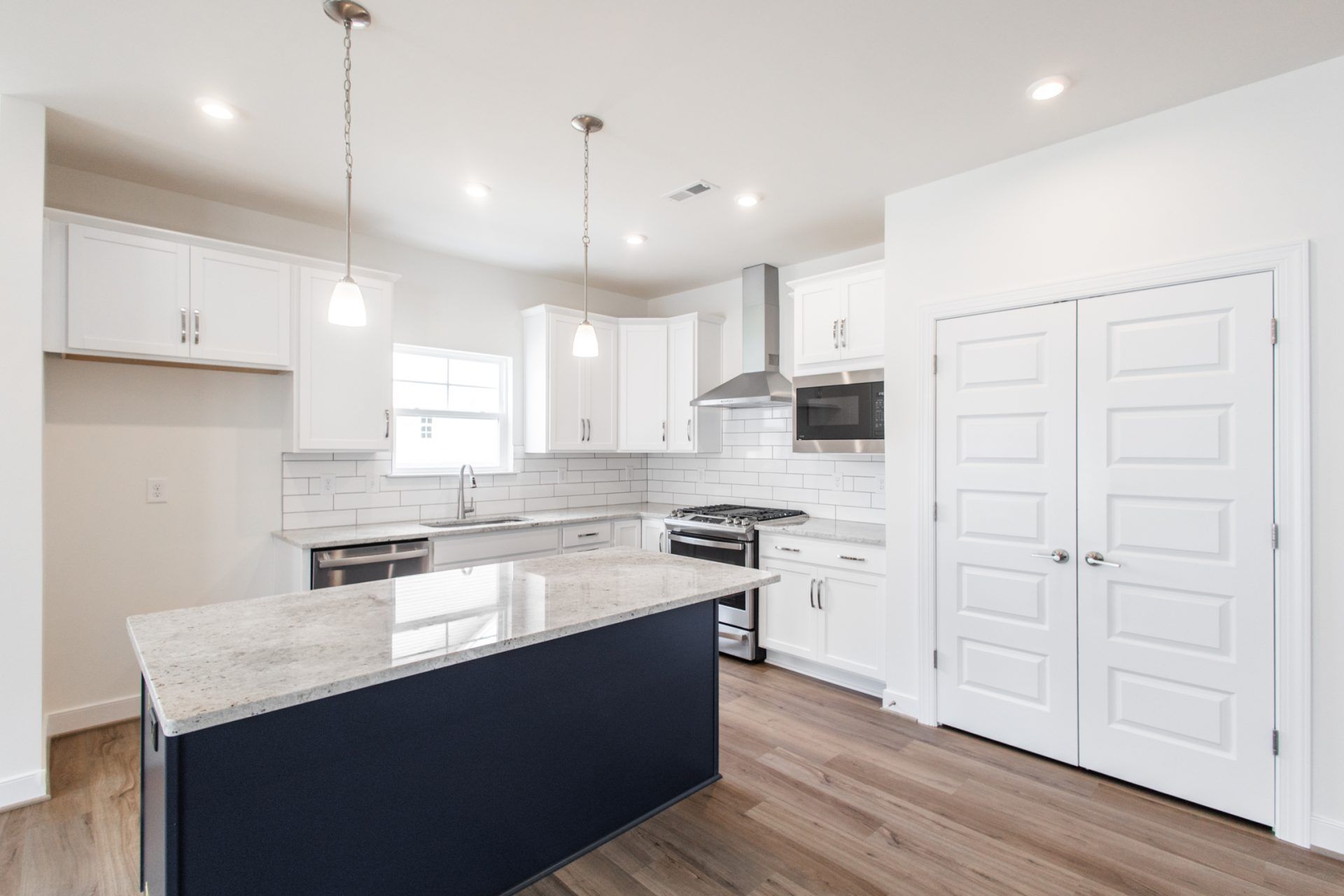 1712 Galley Place-10