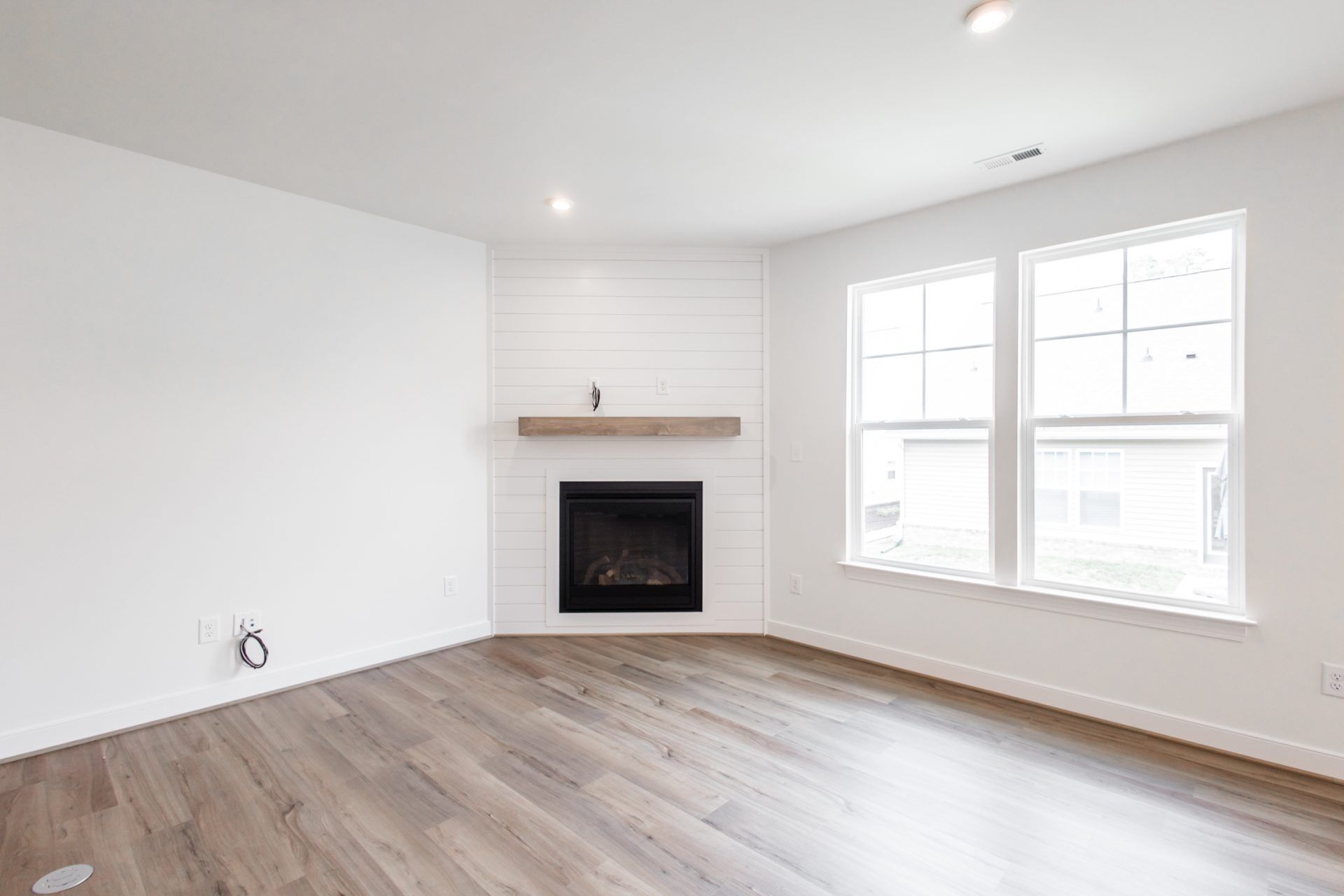 1712 Galley Place-15